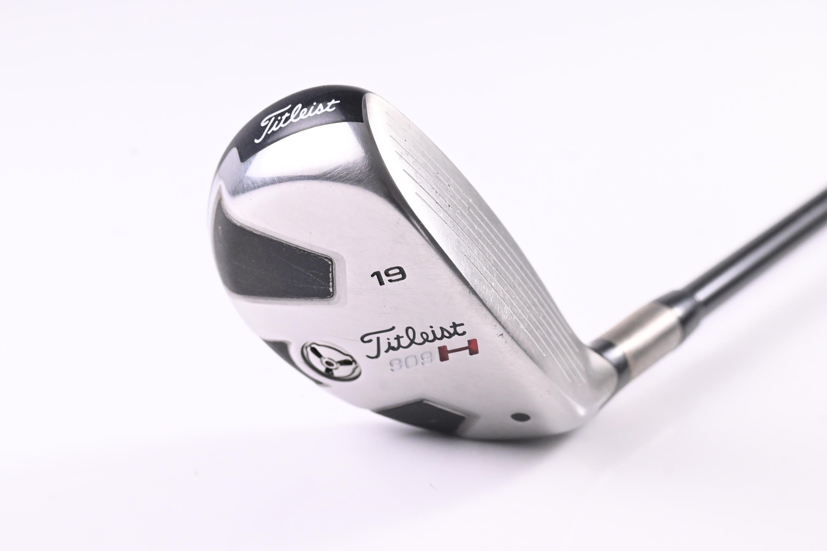 Titleist 909H #3 Hybrid / 19 Degree / Stiff Flex Aldila VooDoo Shaft