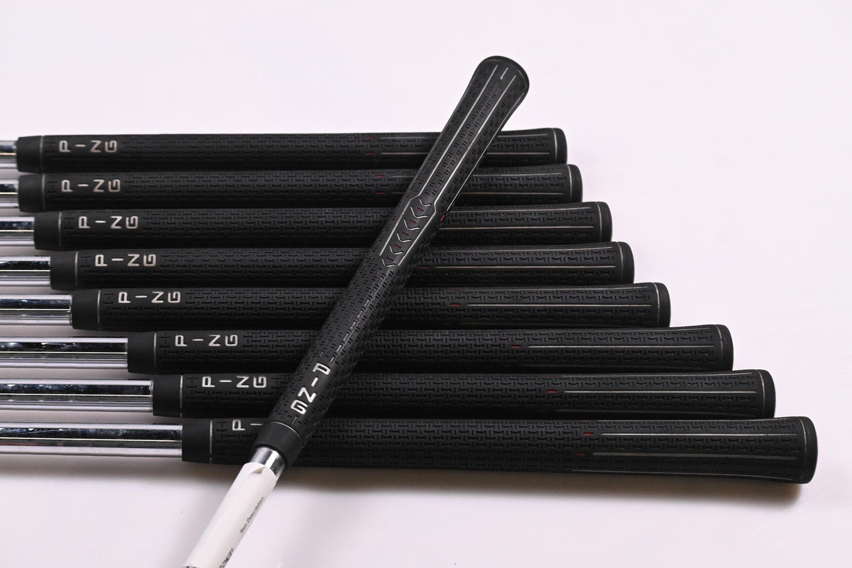 Ping G5 Irons / 3-PW+SW / Black Dot / Regular Flex Ping Shafts