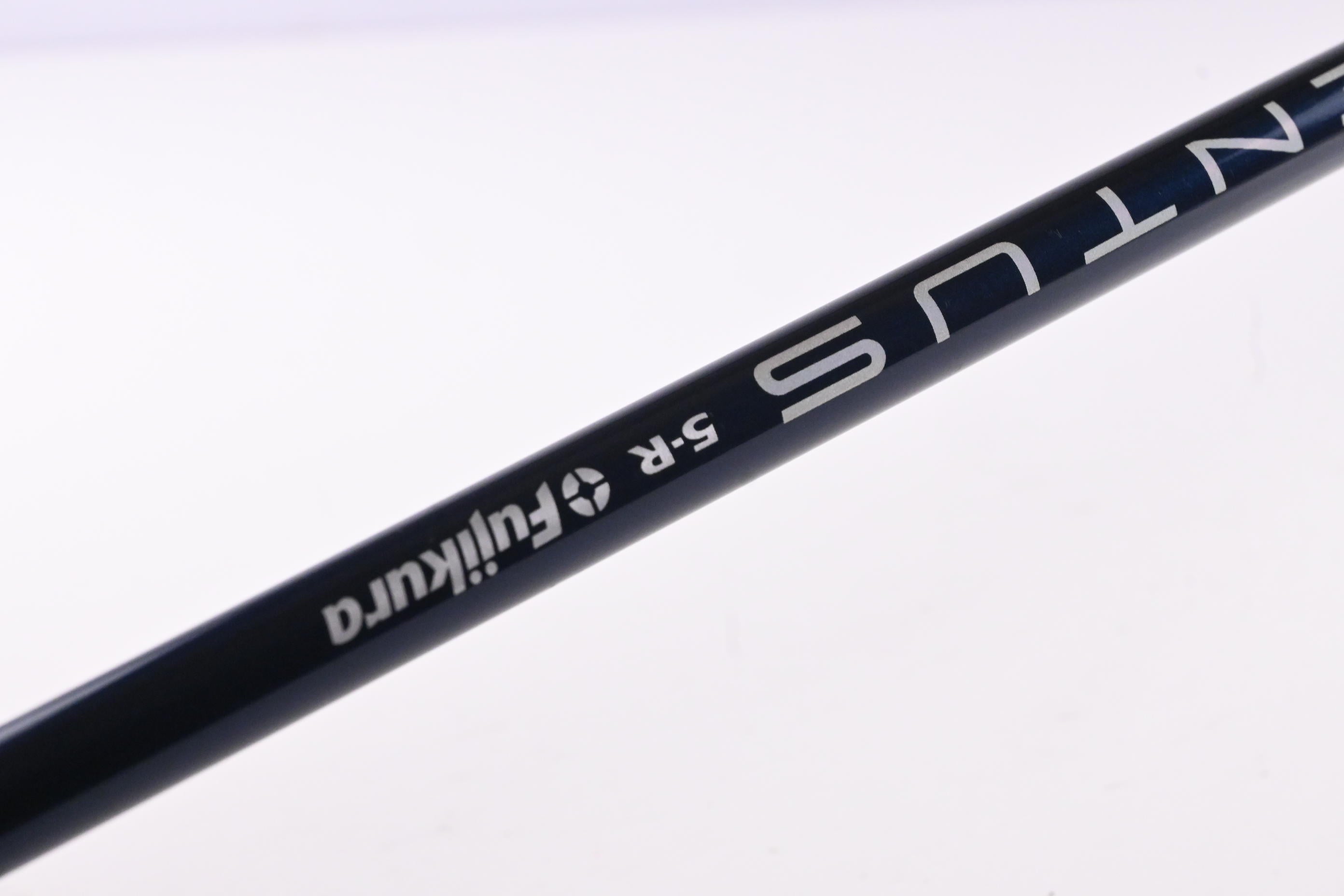 Taylormade SIM2 Max D Driver / 10.5 Degree / Regular Flex Ventus Blue 5 Shaft