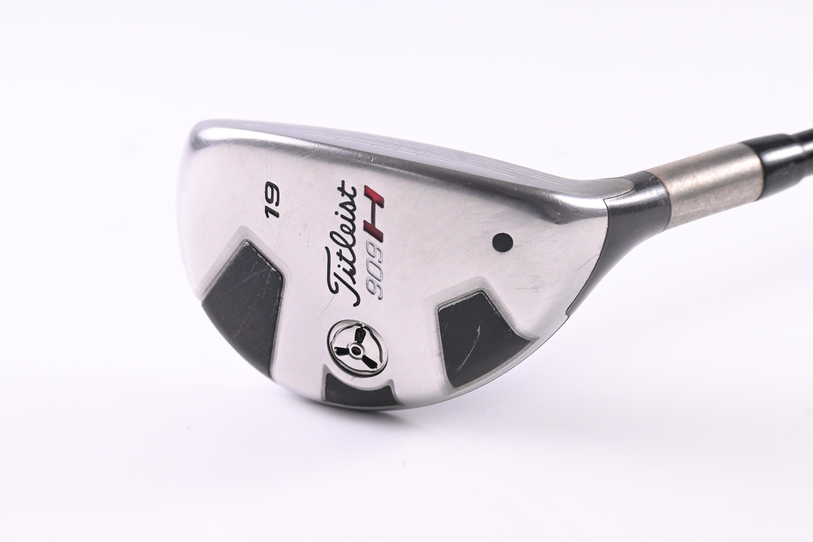 Titleist 909H #3 Hybrid / 19 Degree / Stiff Flex Aldila VooDoo Shaft