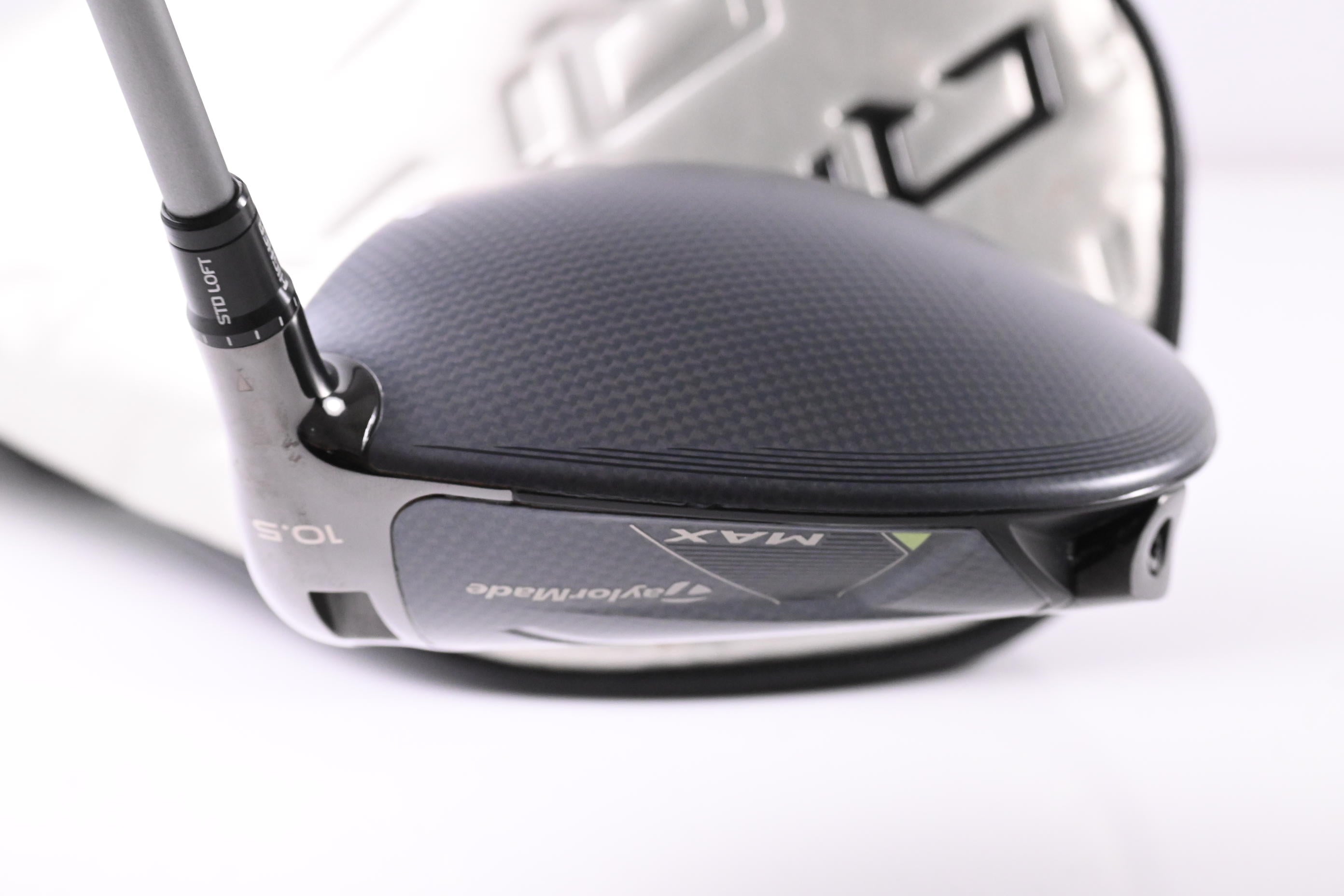 Taylormade Qi35 Max Driver / 10.5 Degree / Regular Flex Fujikura Air Speeder 50