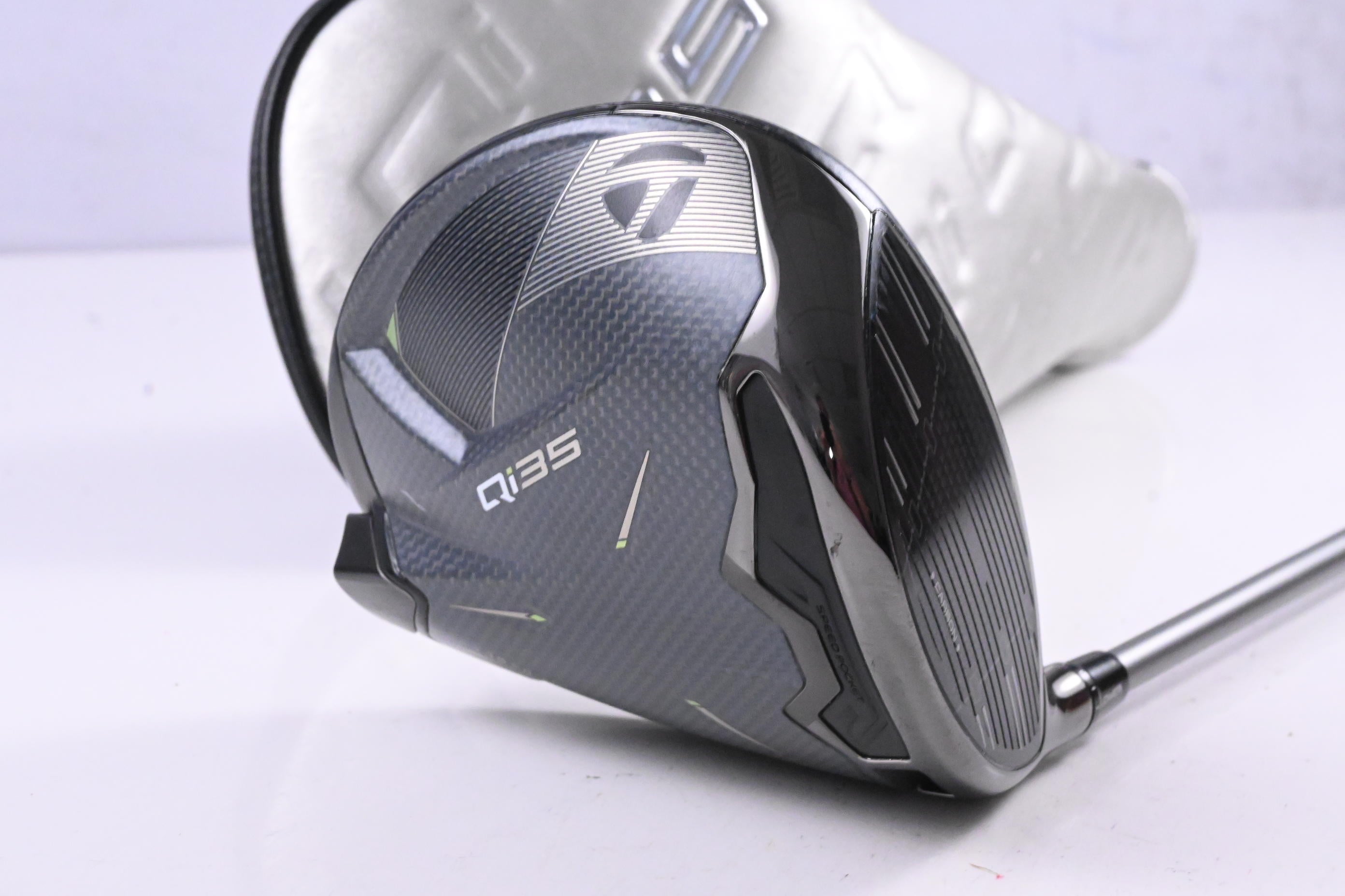 Taylormade Qi35 Driver / 10.5 Degree / Stiff Flex AirSpeeder 50 Shaft