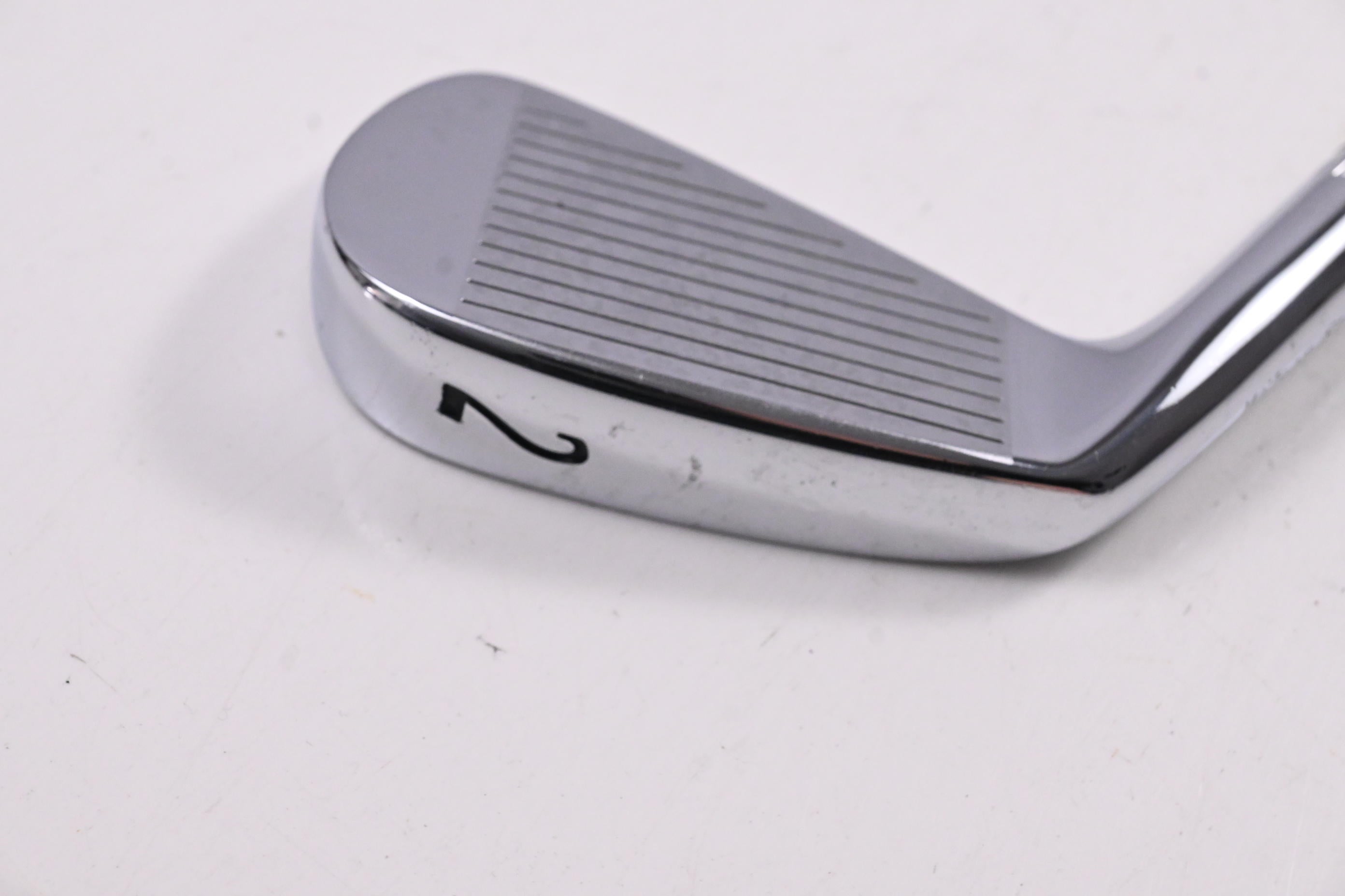 Wilson FG Tour V2 #2 Iron / 18 Degree / Stiff Flex KBS Tour Shaft