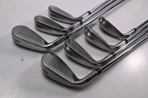 Callaway Rogue X Irons / 5-PW+GW / Regular Flex XP 95 R300 Shafts