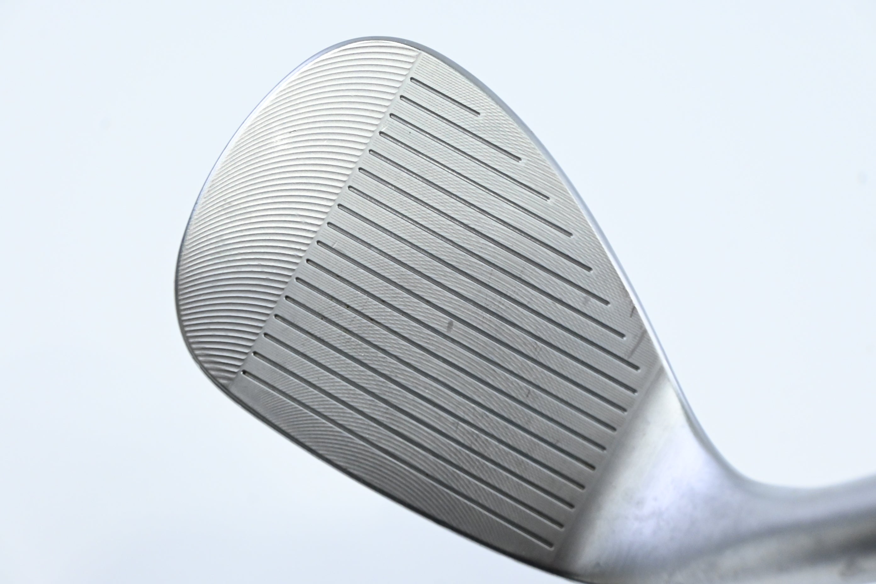 Cleveland RTX-4 Sand Wedge / 56 Degree / Stiff Flex NS Pro Modus3 Tour 105