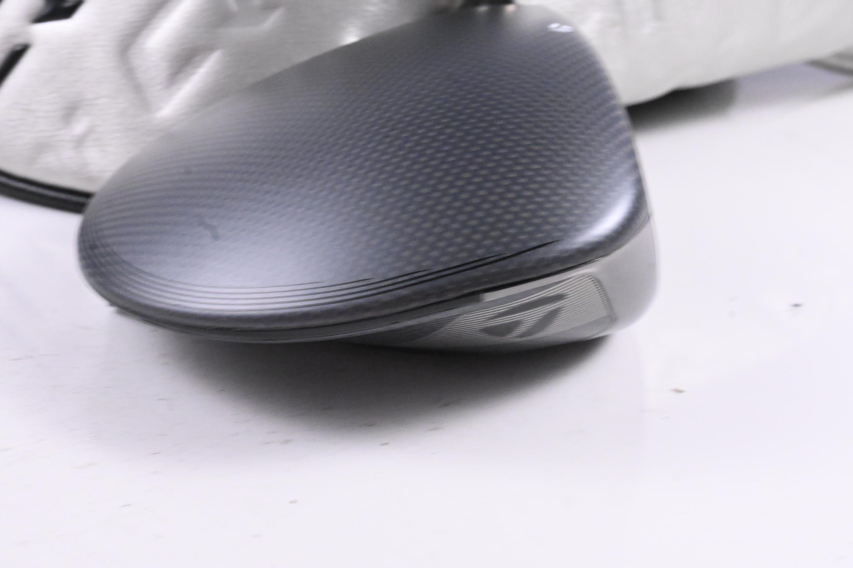 Taylormade Qi35 Max Lite Driver / 10.5 Degree / Regular Flex Vanquish 4