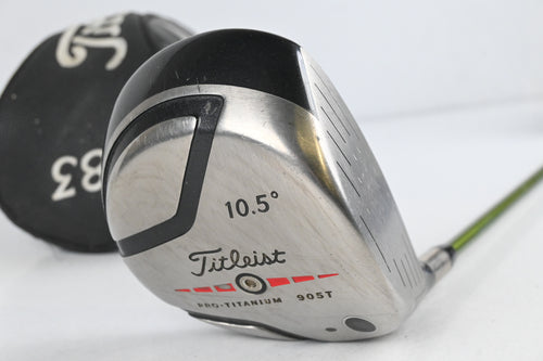 Titleist 905 T Driver / 10.5 Degree / Regular Flex Aldila NV Green 65 Shaft