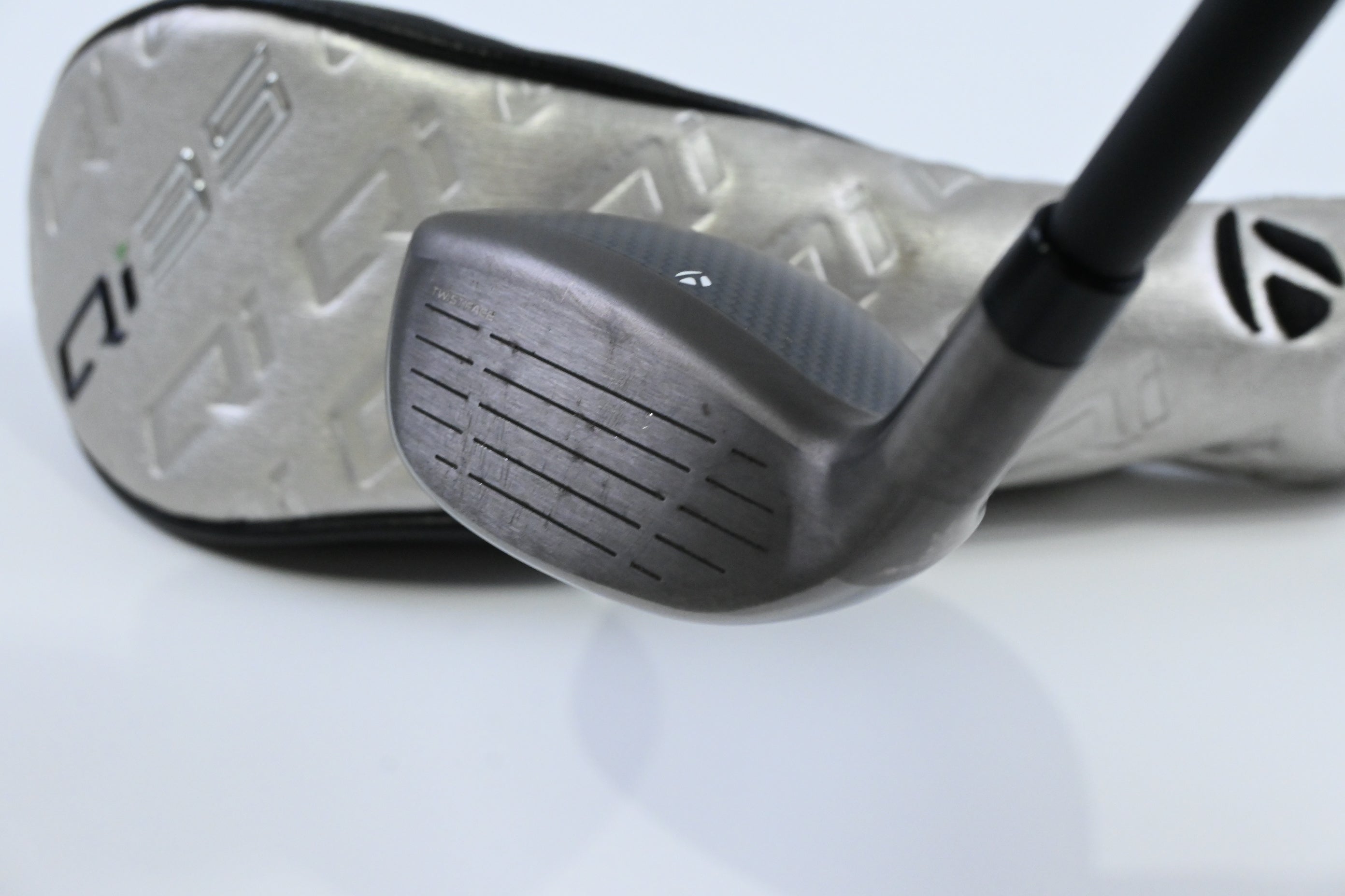 Taylormade Qi35 Max Lite #6 Hybrid / 31 Degree / Senior Flex Vanquish 5 Shaft