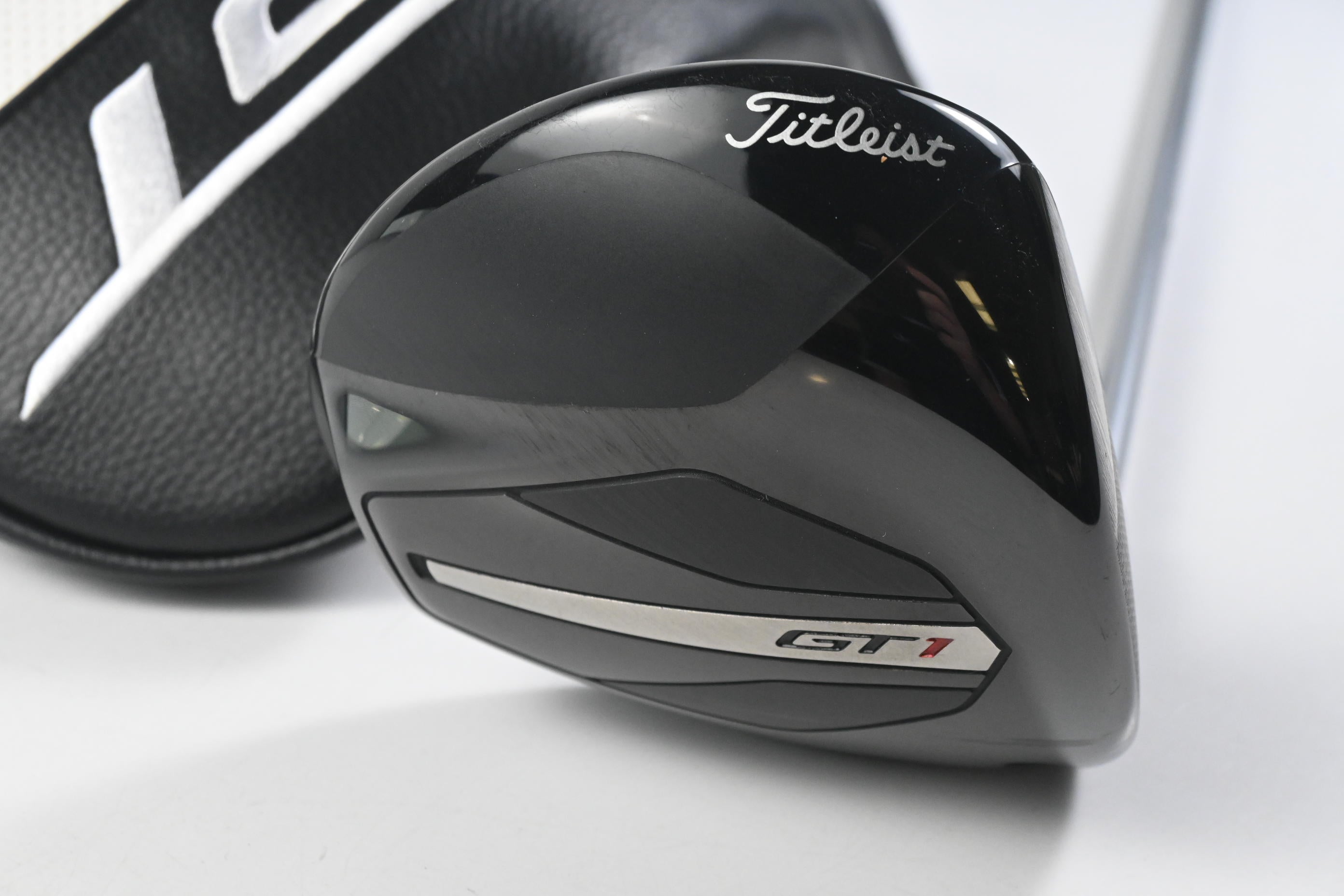 Titleist GT1 Driver / 9 Degree / Regular Flex Fujikura Air Speeder 40 Shaft