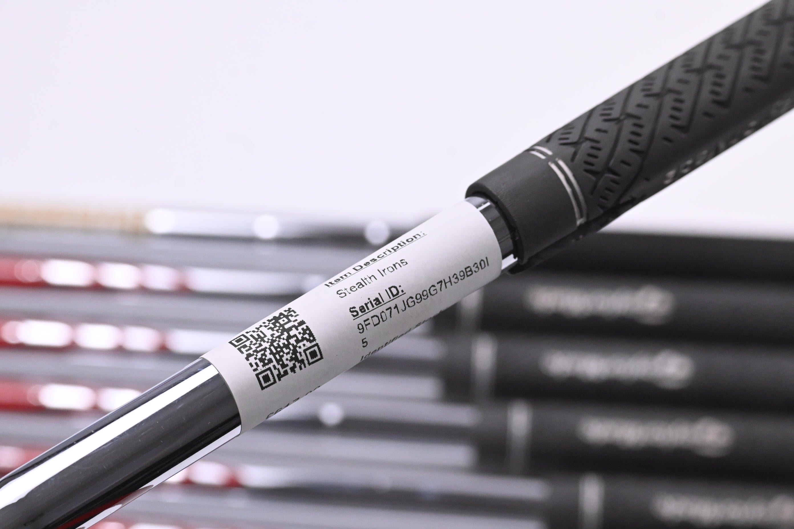Taylormade Stealth Irons / 4-PW+SW / X-Flex N.S.Pro Modus 3 Shafts