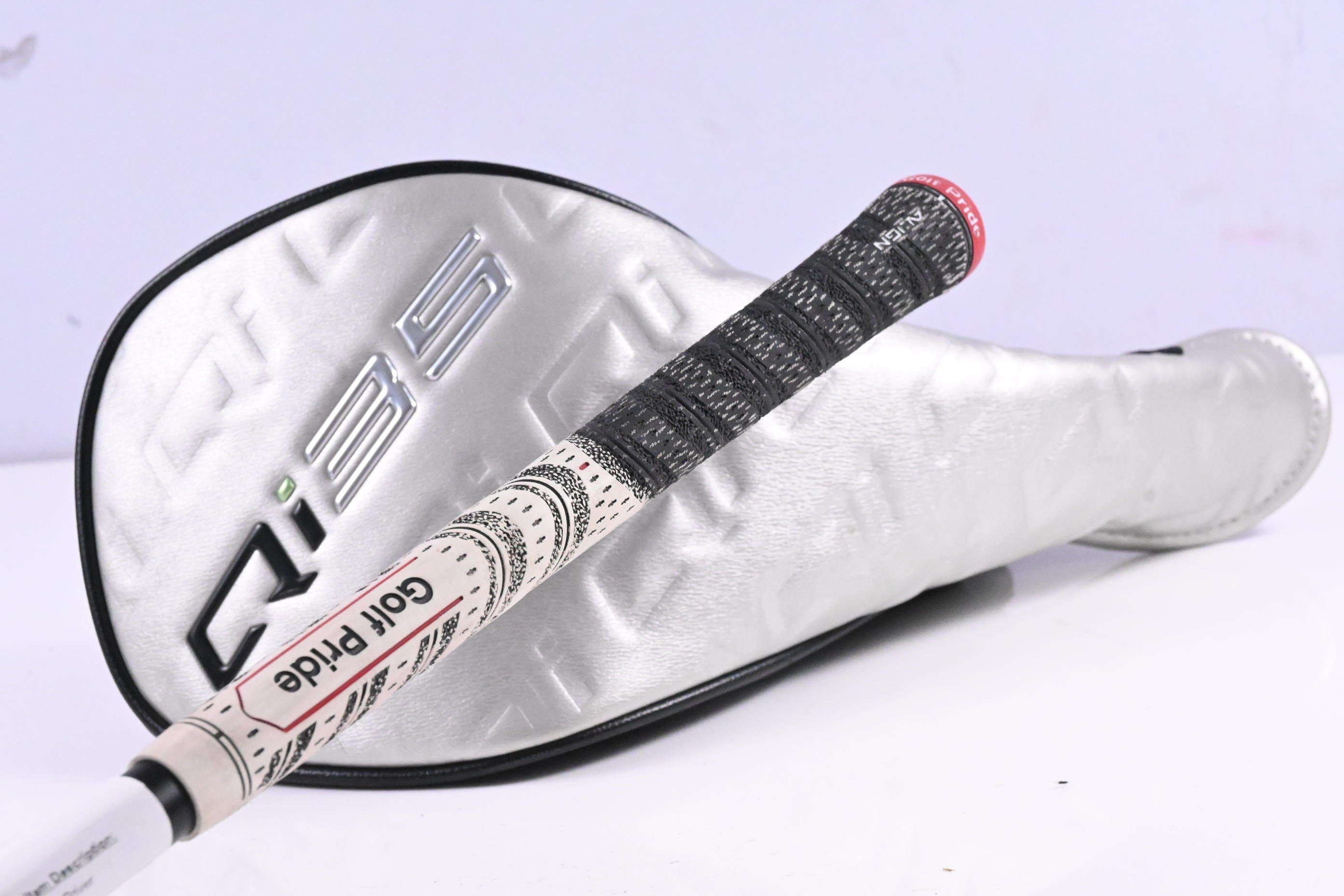 Taylormade Qi35 Driver / 10.5 Degree / Stiff Flex AirSpeeder 50 Shaft