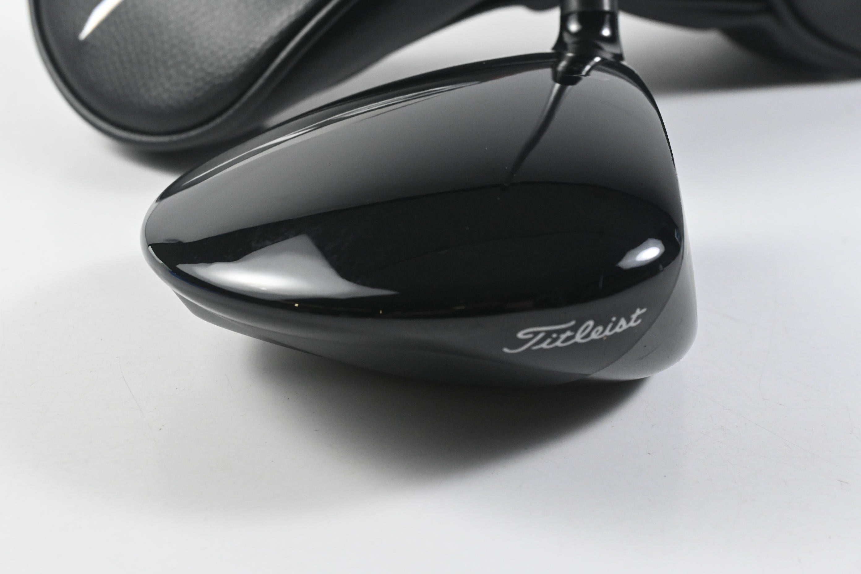 Titleist GT1 Driver / 9 Degree / Regular Flex Fujikura Air Speeder 40 Shaft