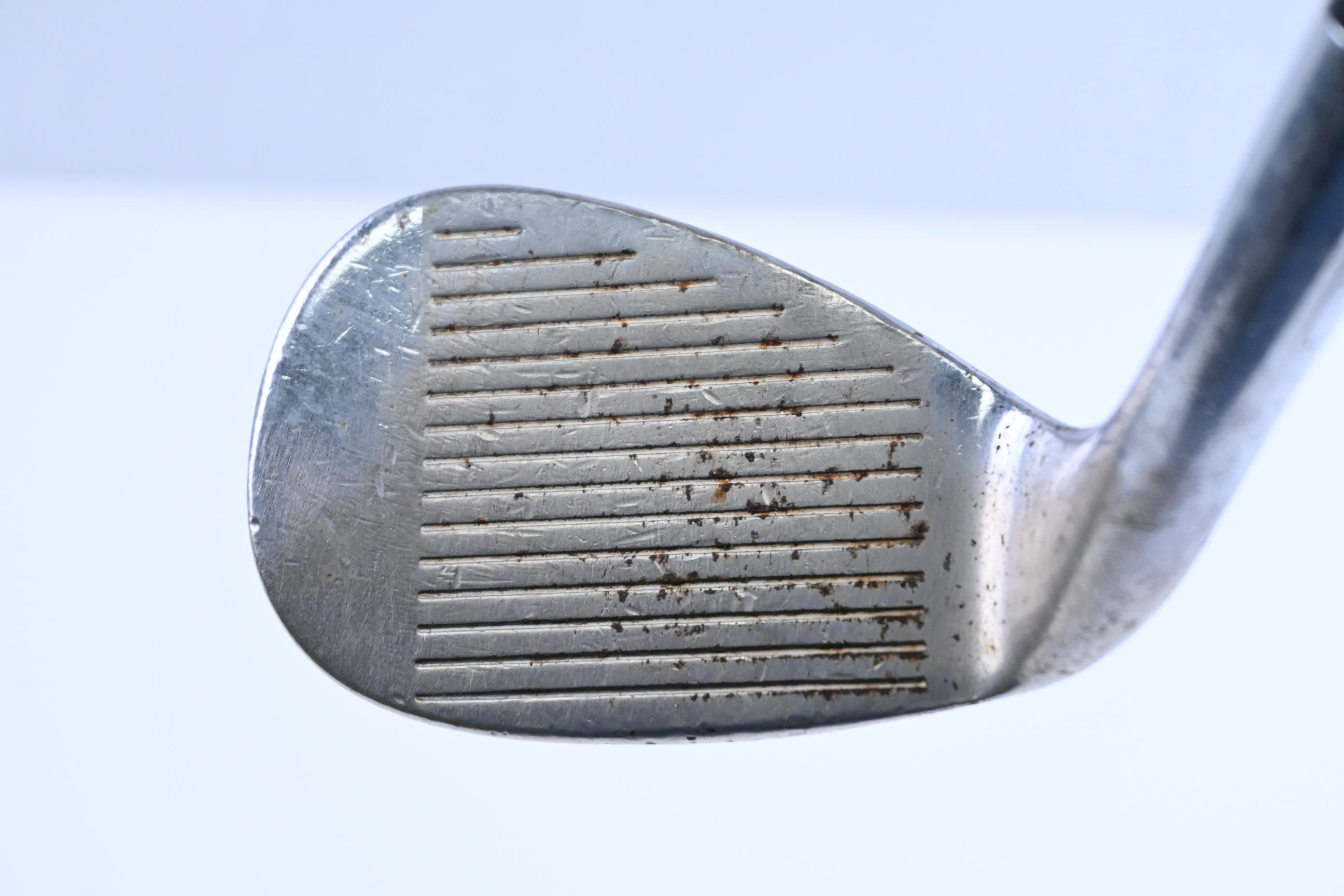 Cleveland 588 Tour Action Gap Wedge / 52 Degree / Wedge Flex Steel Shaft