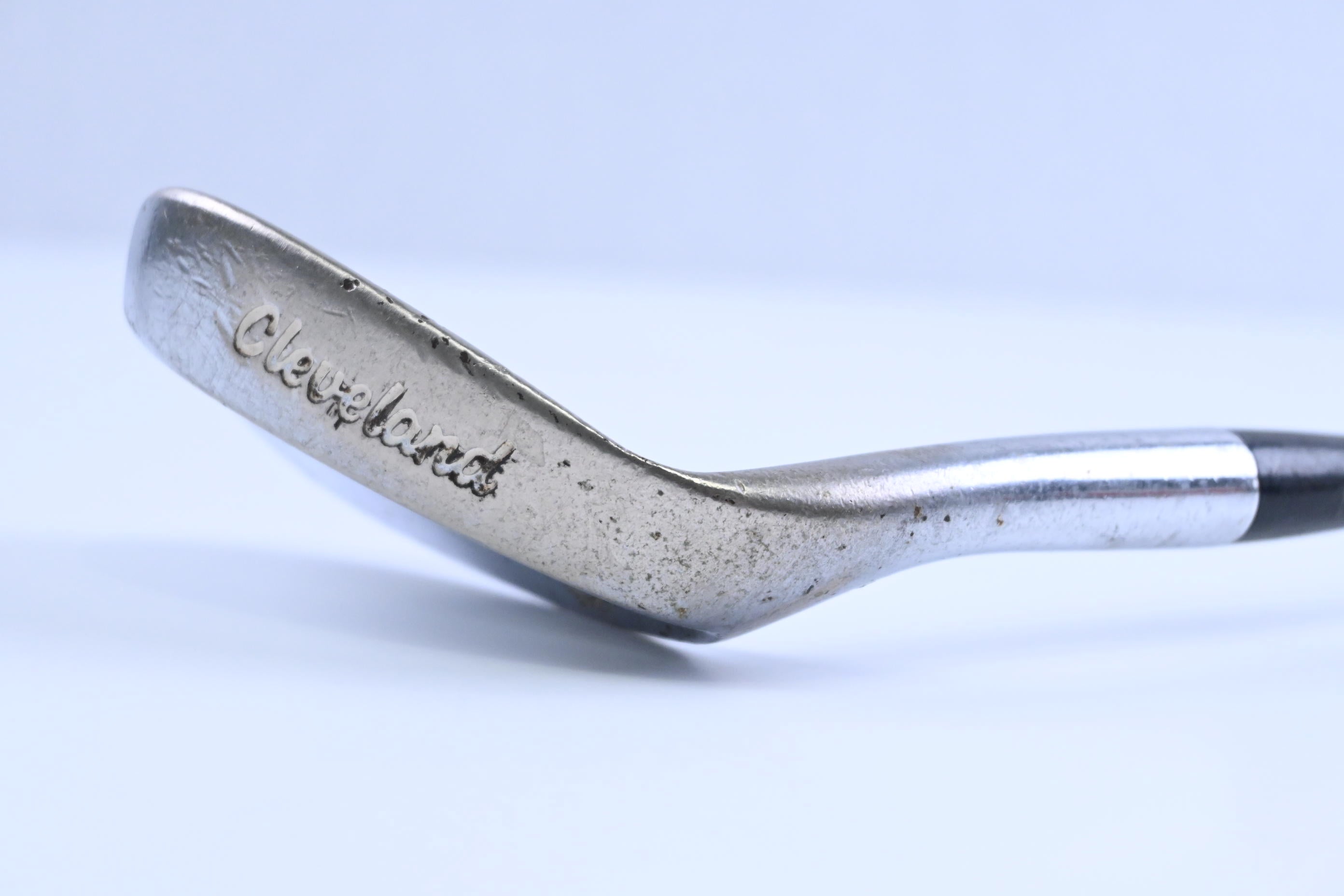 Cleveland 588 Tour Action Gap Wedge / 52 Degree / Wedge Flex Steel Shaft