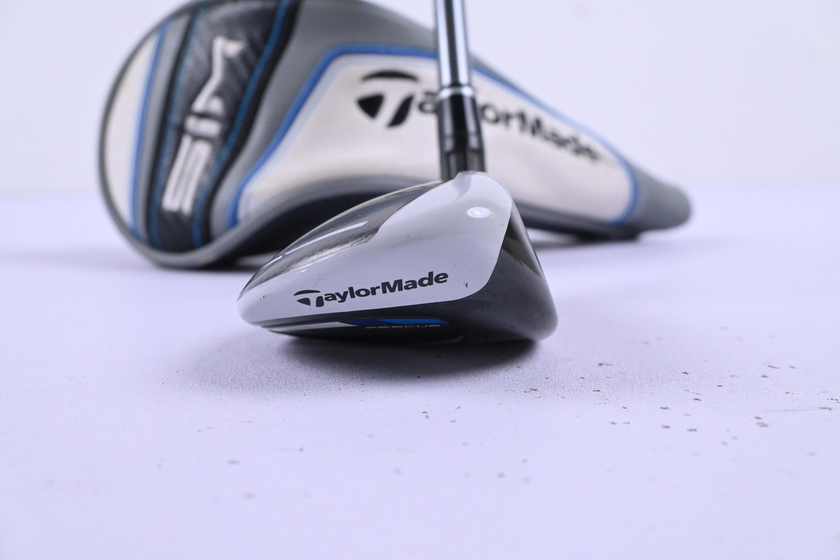 Taylormade SIM Max #3 Hybrid / 19 Degree / Senior Flex Hiskei Carbon Light Shaft