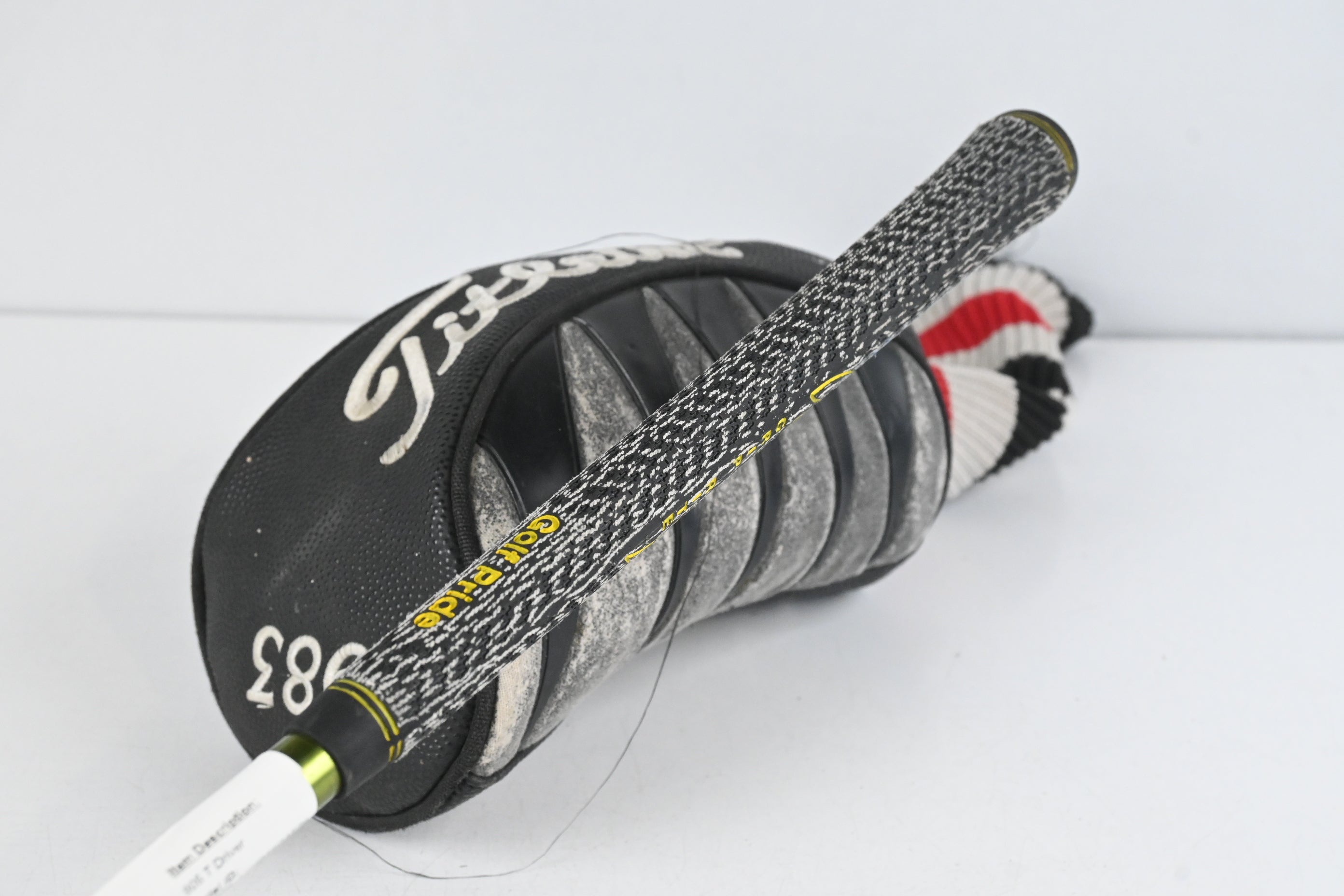 Titleist 905 T Driver / 10.5 Degree / Regular Flex Aldila NV Green 65 Shaft