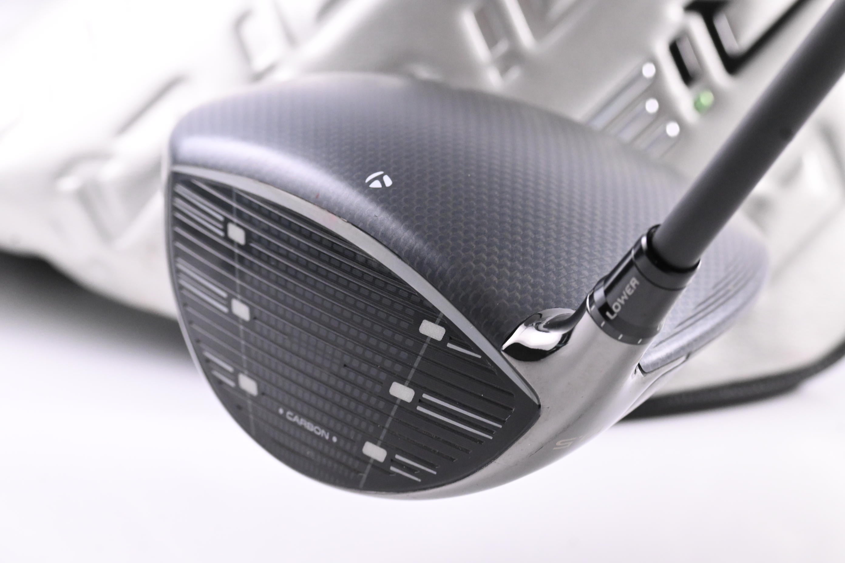 Taylormade Qi35 Driver / 10.5 Degree / Regular Flex Ventus Blue 5 Shaft