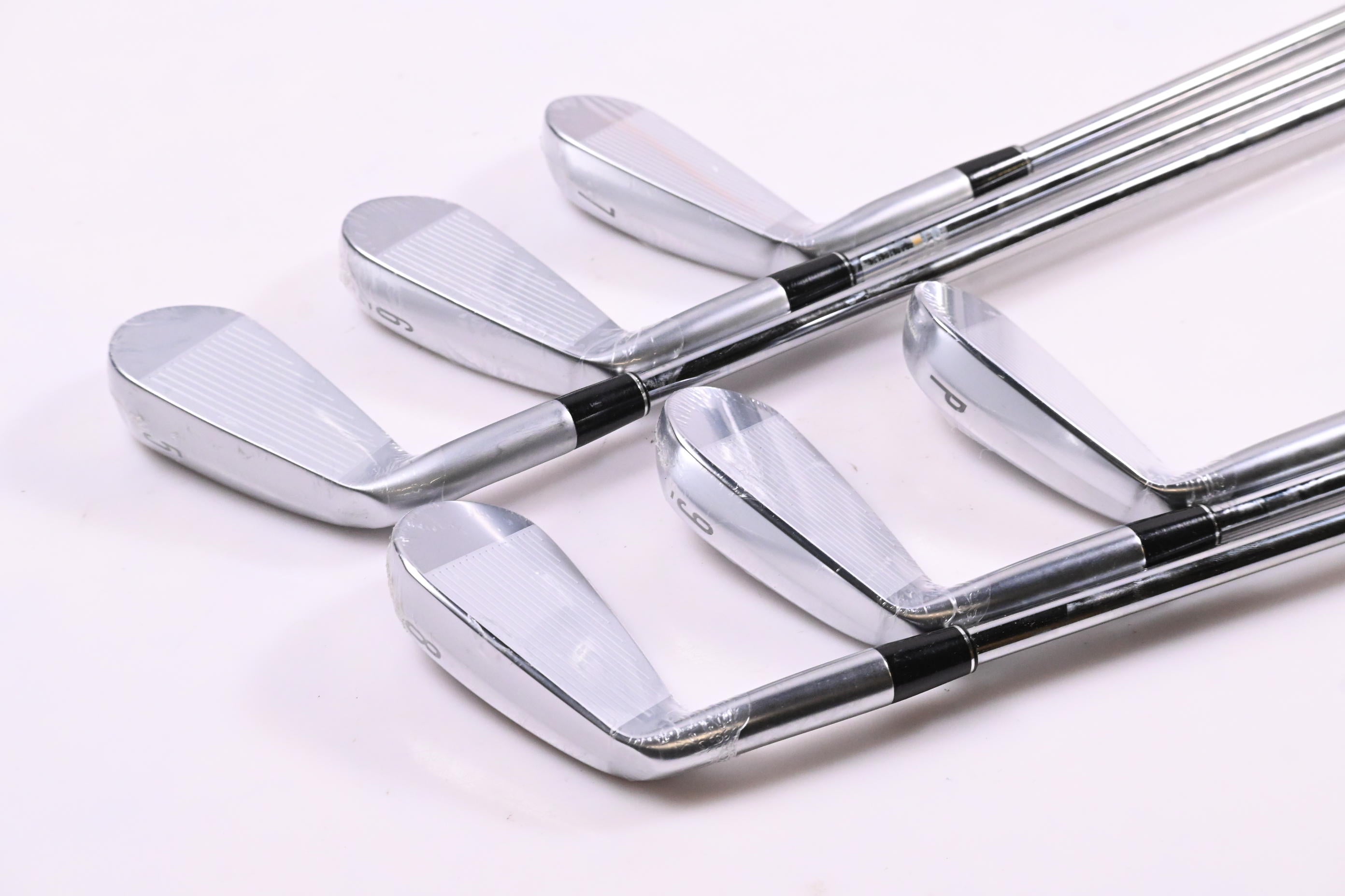 Srixon ZXI4/ZXI5 Irons / 5-PW / Regular Flex KBS Tour Lite Shafts
