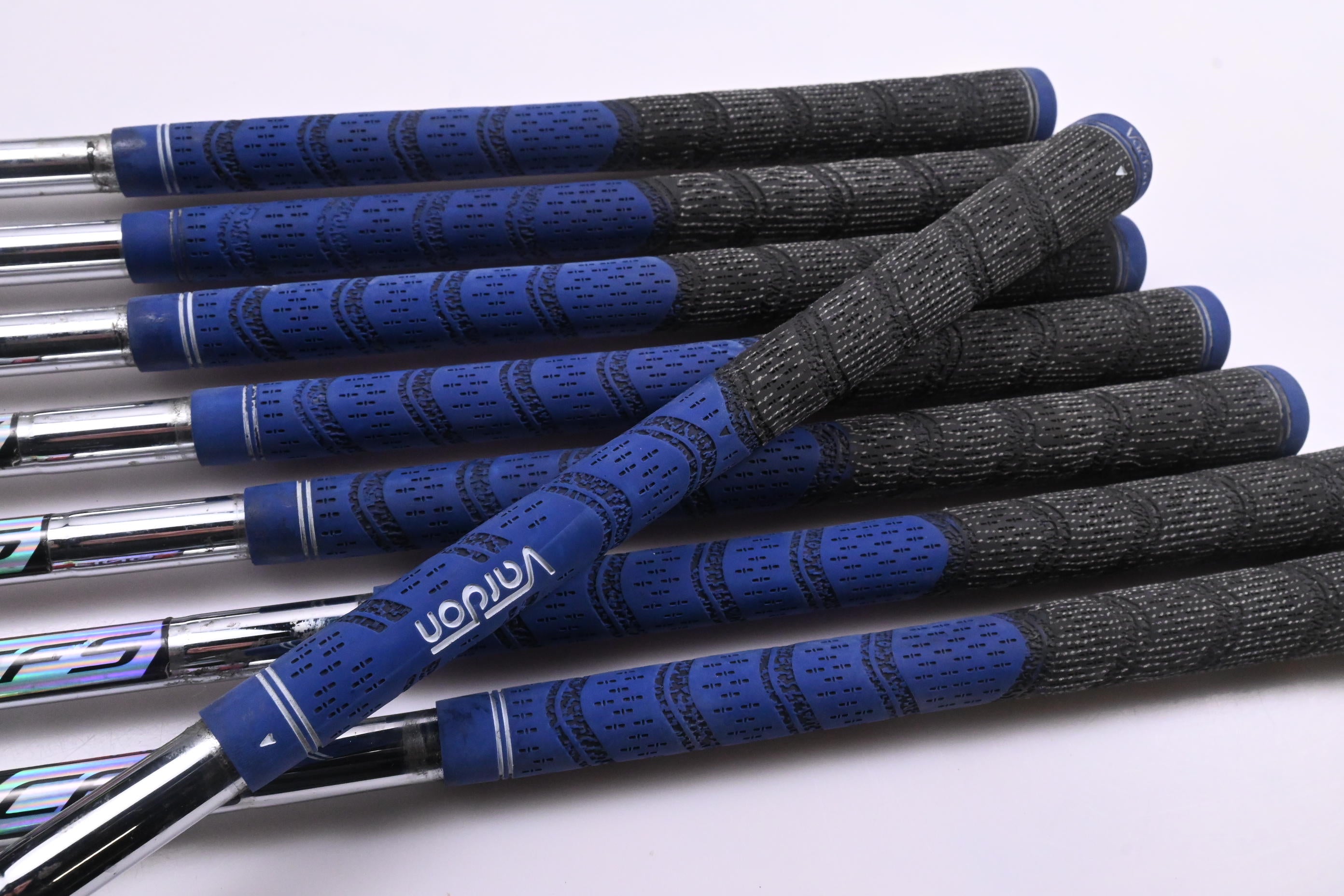 Ping G25 Irons / 4-PW+SW / Red Dot / Regular Flex Ping CFS Distance Shafts