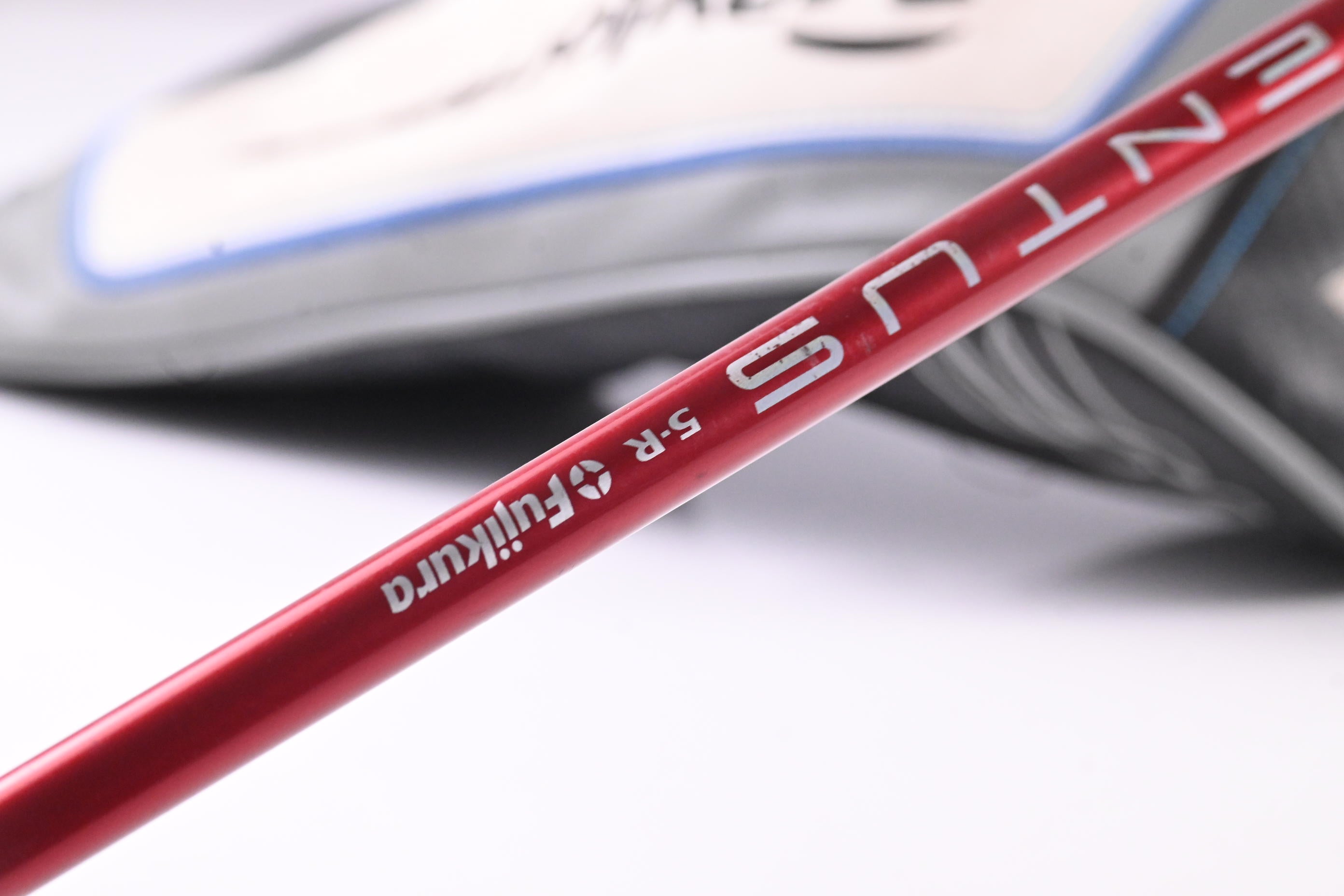 Taylormade SIM Max Driver / 10.5 Degree / Regular Flex Fujikura Ventus Red 5