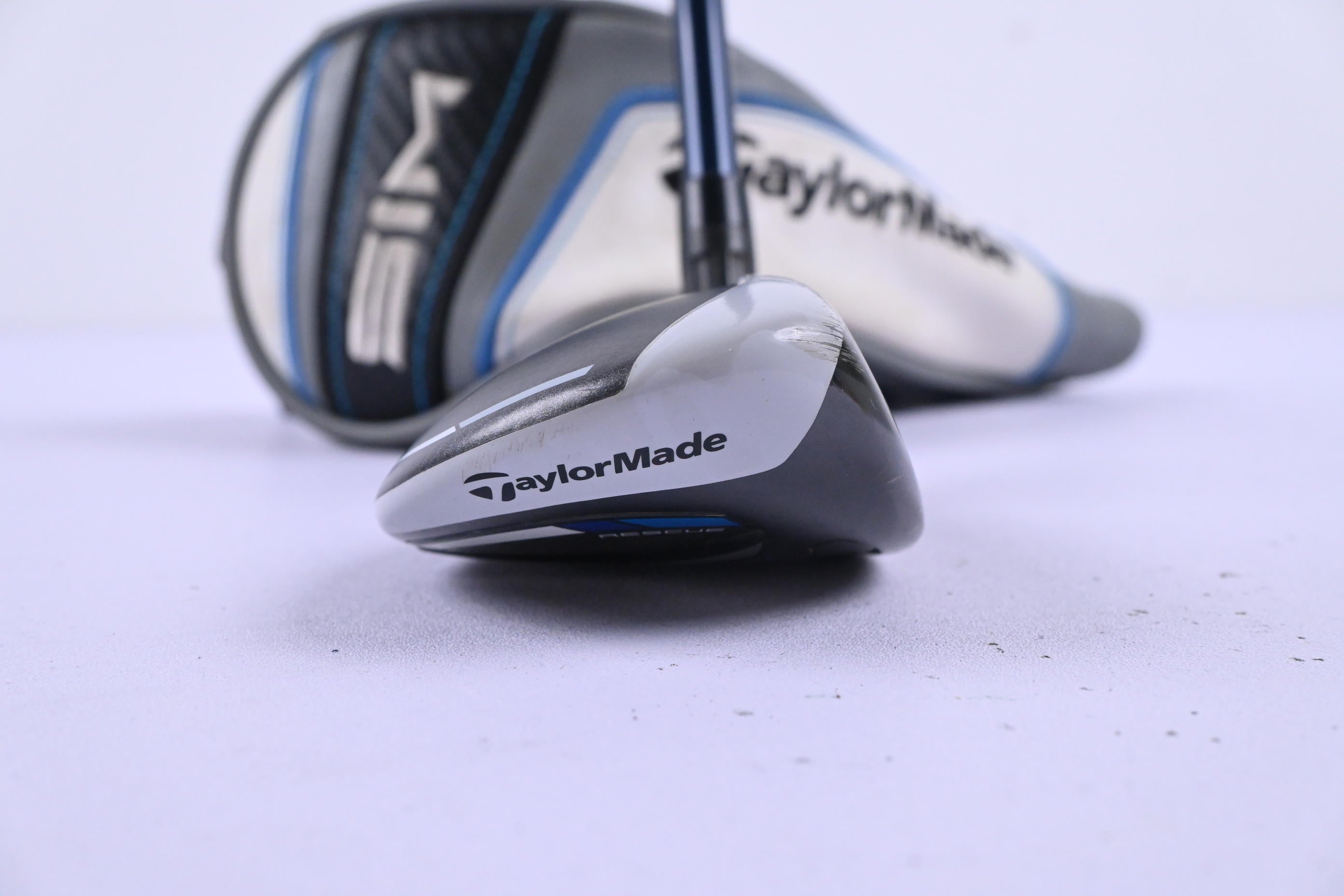 Taylormade SIM Max #4 Hybrid / 22 Degree / Regular Flex Fujikura Ventus Blue 6
