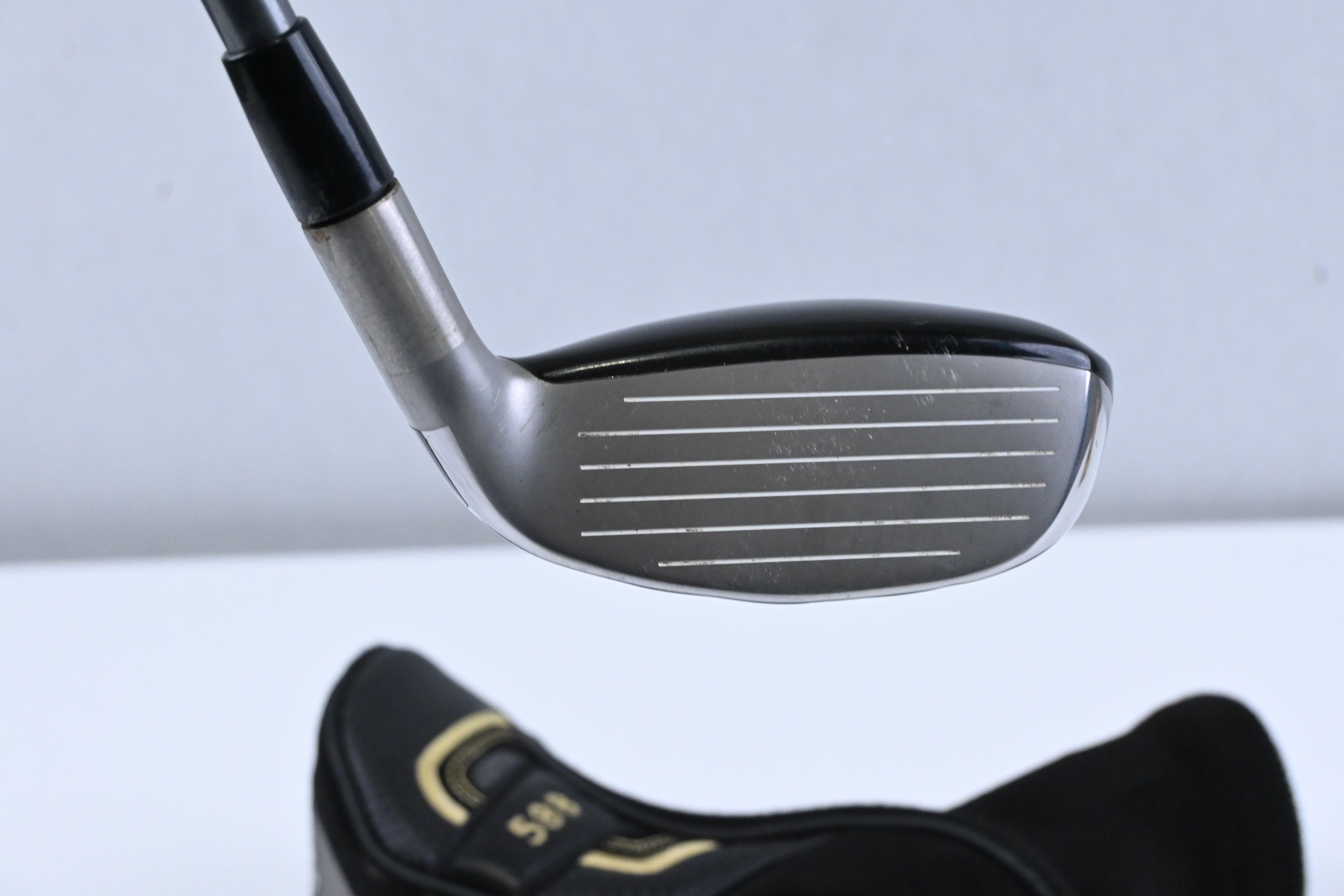 Left Hand Cleveland 588 Gliderail #4 Hybrid / 23 Degree / Senior Flex Diamana 74