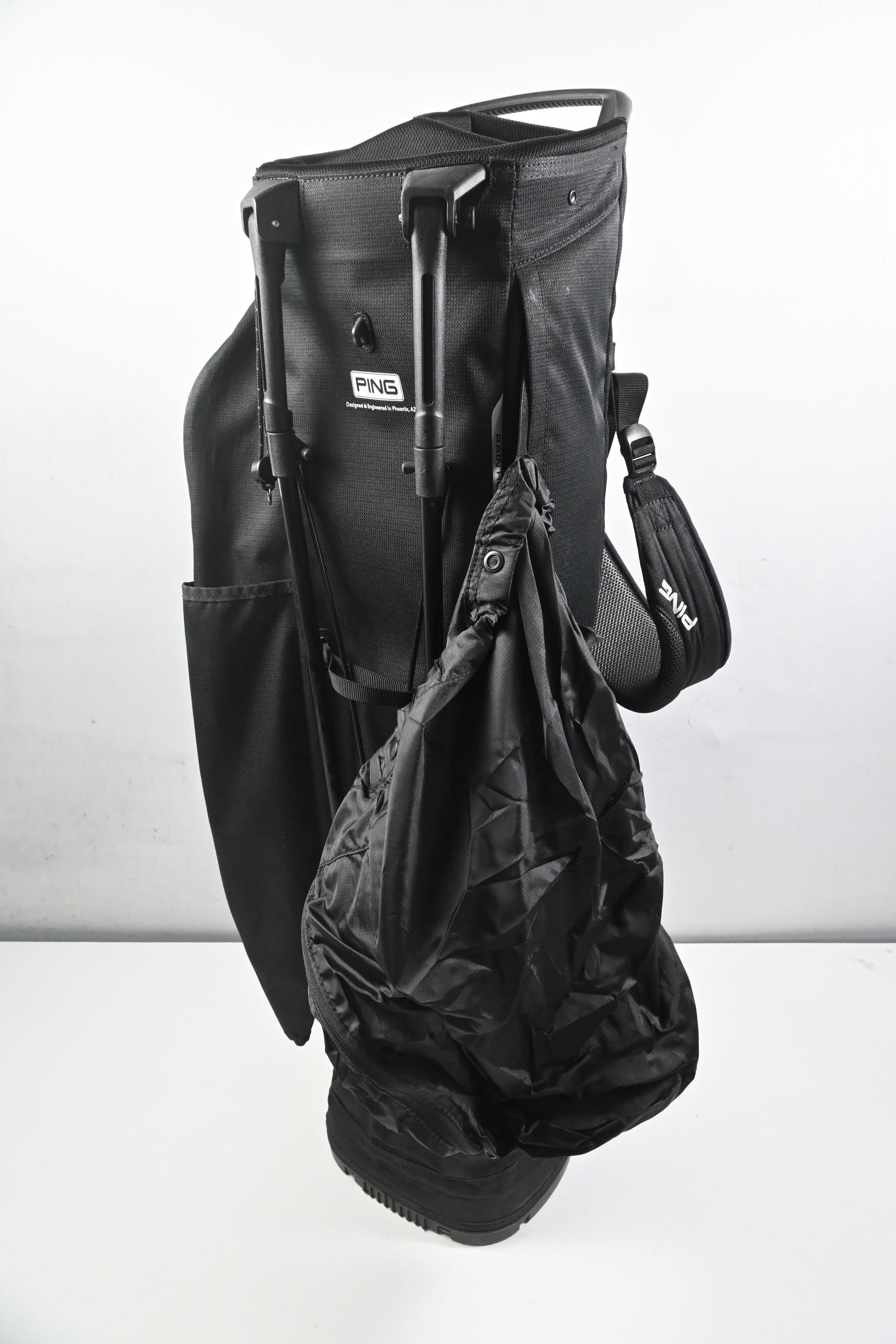 Ping Hoofer Lite Stand Bag / 4-Way Divider / Black, White