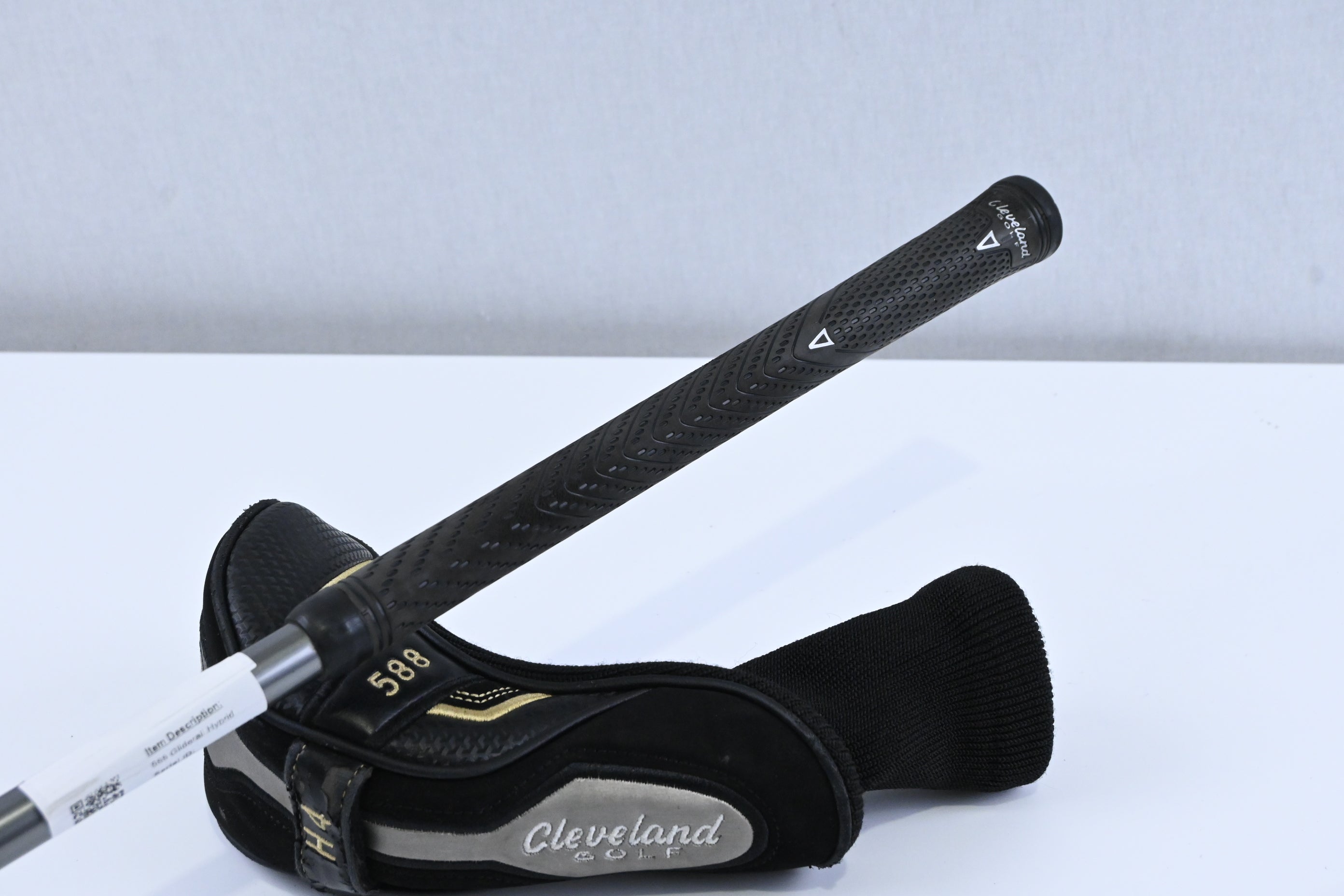 Left Hand Cleveland 588 Gliderail #4 Hybrid / 23 Degree / Senior Flex Diamana 74