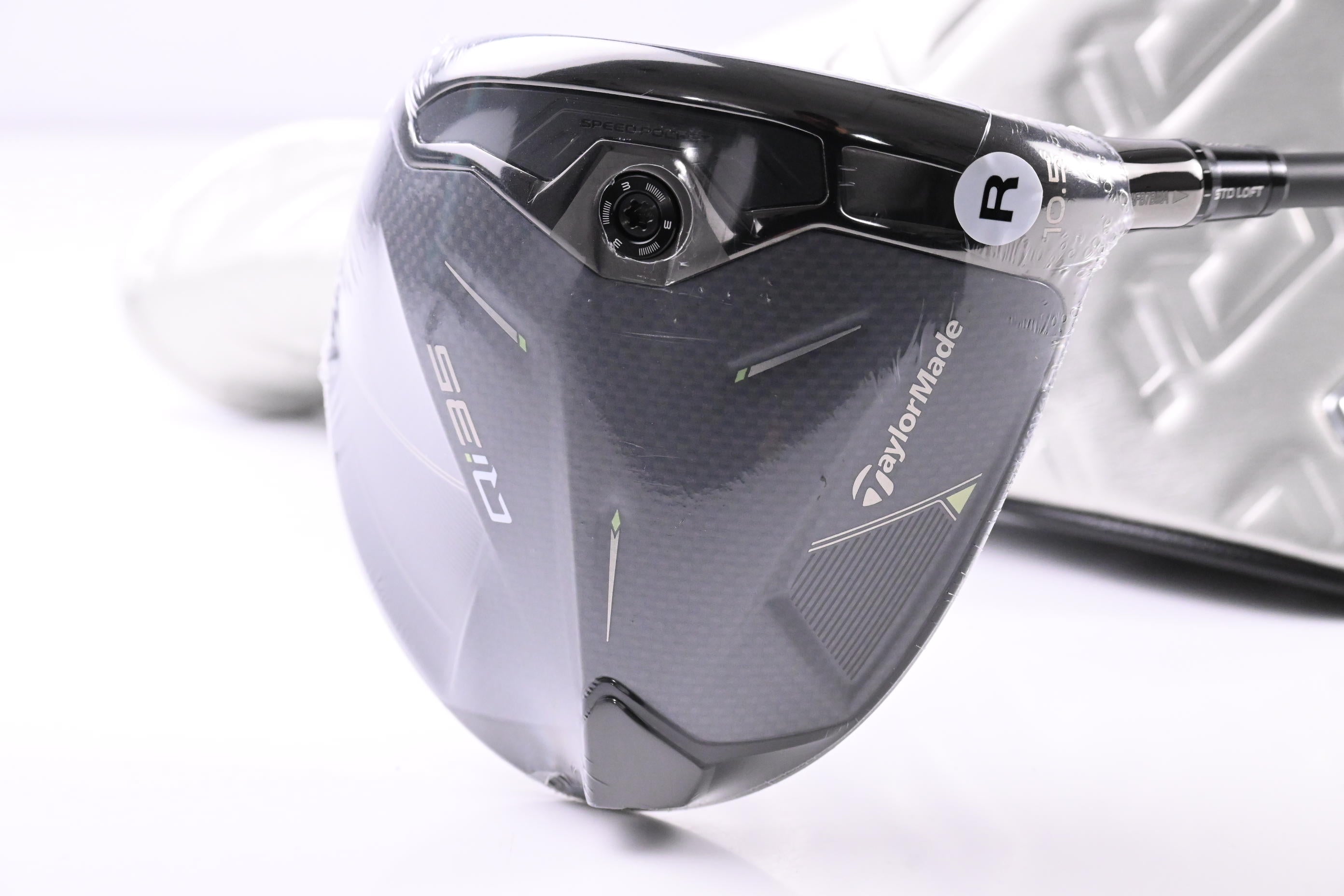 Taylormade Qi35 Driver / 10.5 Degree / Regular Flex Ventus Blue 5 Shaft