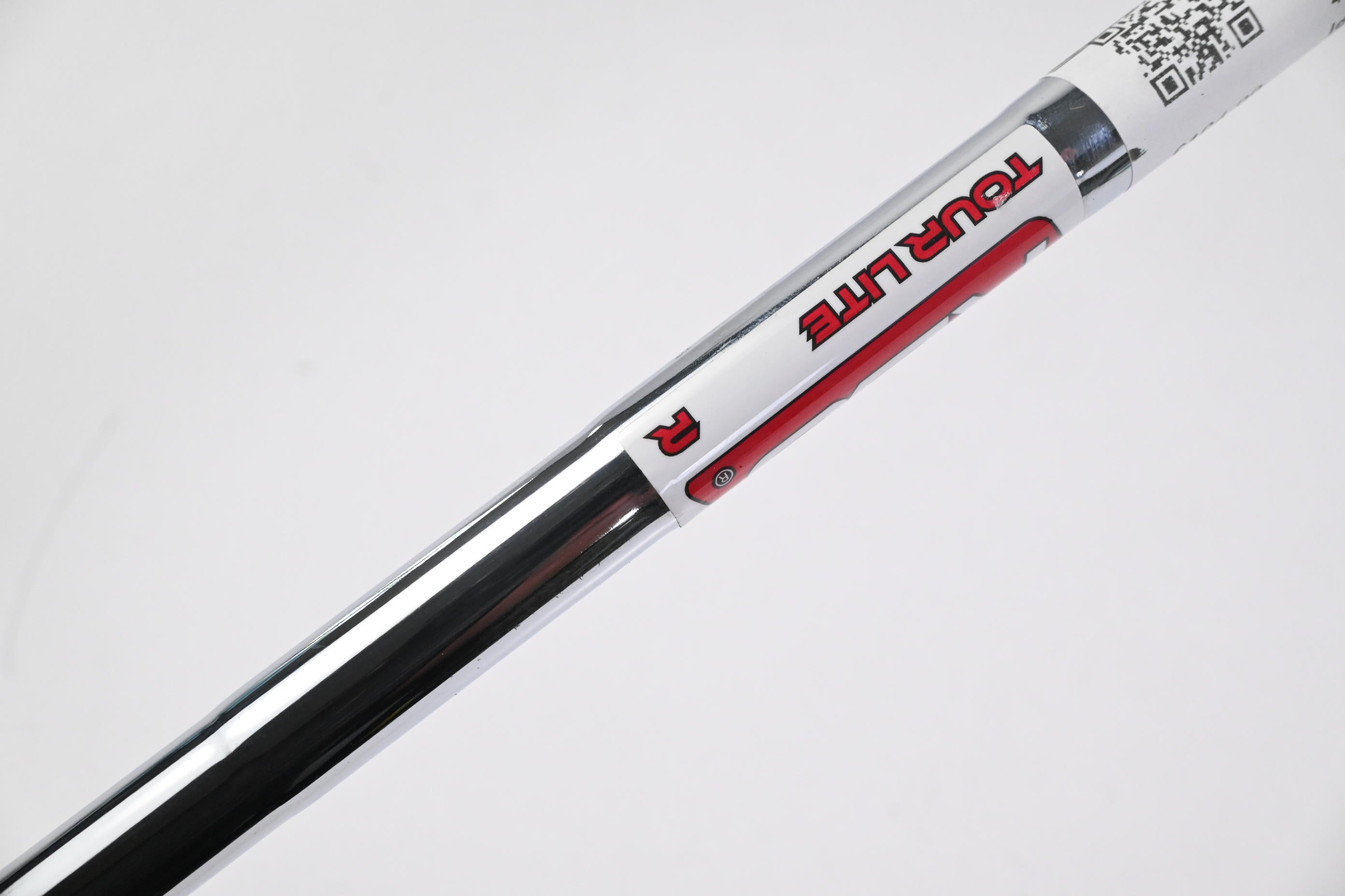 Wilson DYNAPWR 2025 Pitching Wedge / 42.5 Degree / Regular Flex KBS Tour Lite