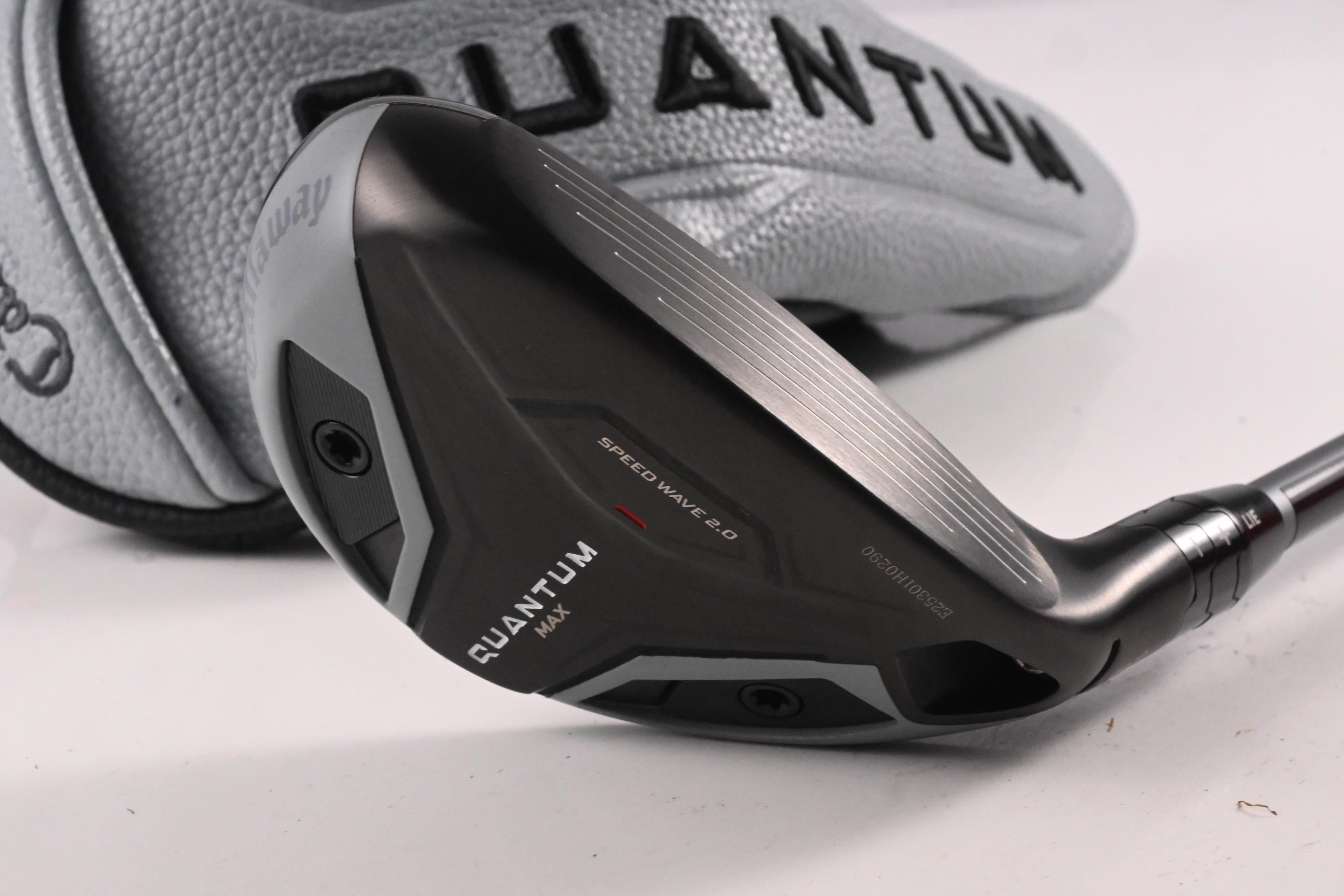 Callaway Quantum Max #4 Hybrid / 21 Degree / Stiff Flex Denali Frost Silver 70