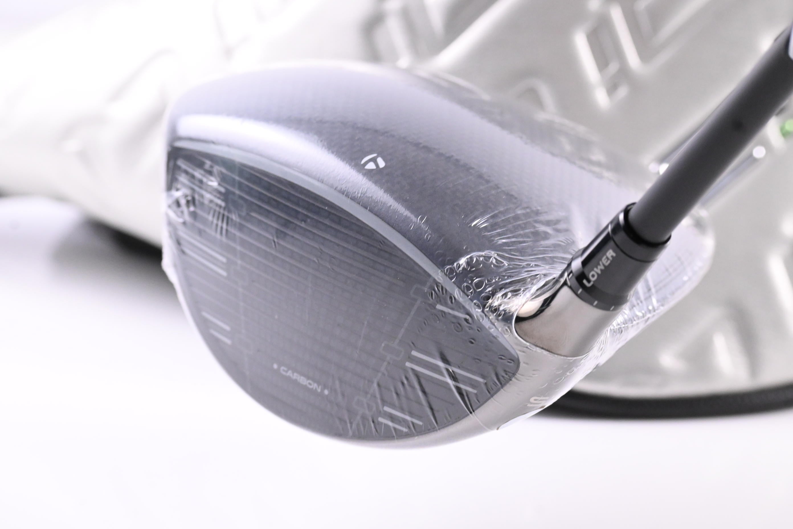 Taylormade Qi35 Driver / 10.5 Degree / Regular Flex Ventus Blue 5 Shaft