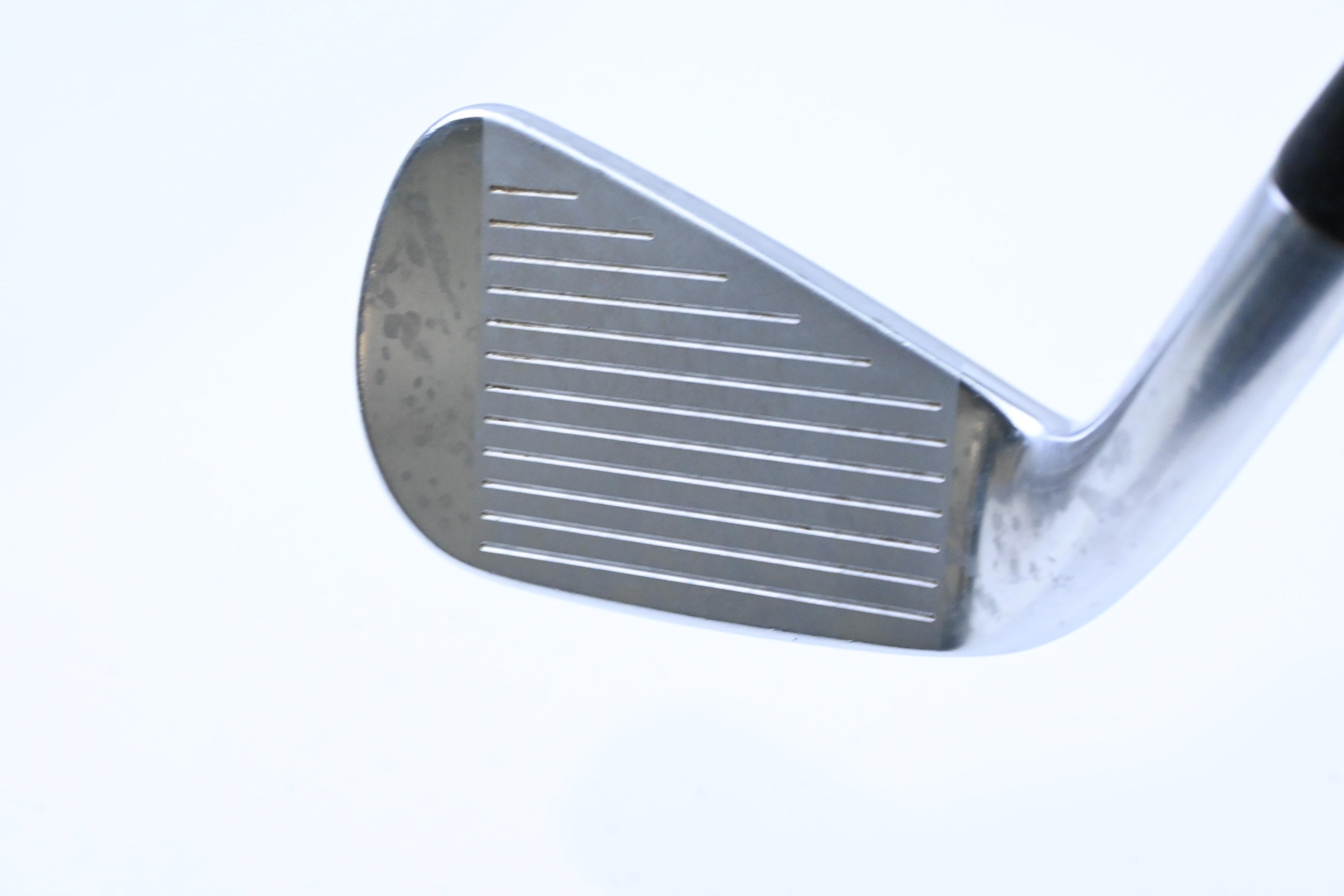 Titleist 718 T-MB #4 Iron / 23 Degree / Stiff Flex Dynamic Gold AMT S300 Shaft