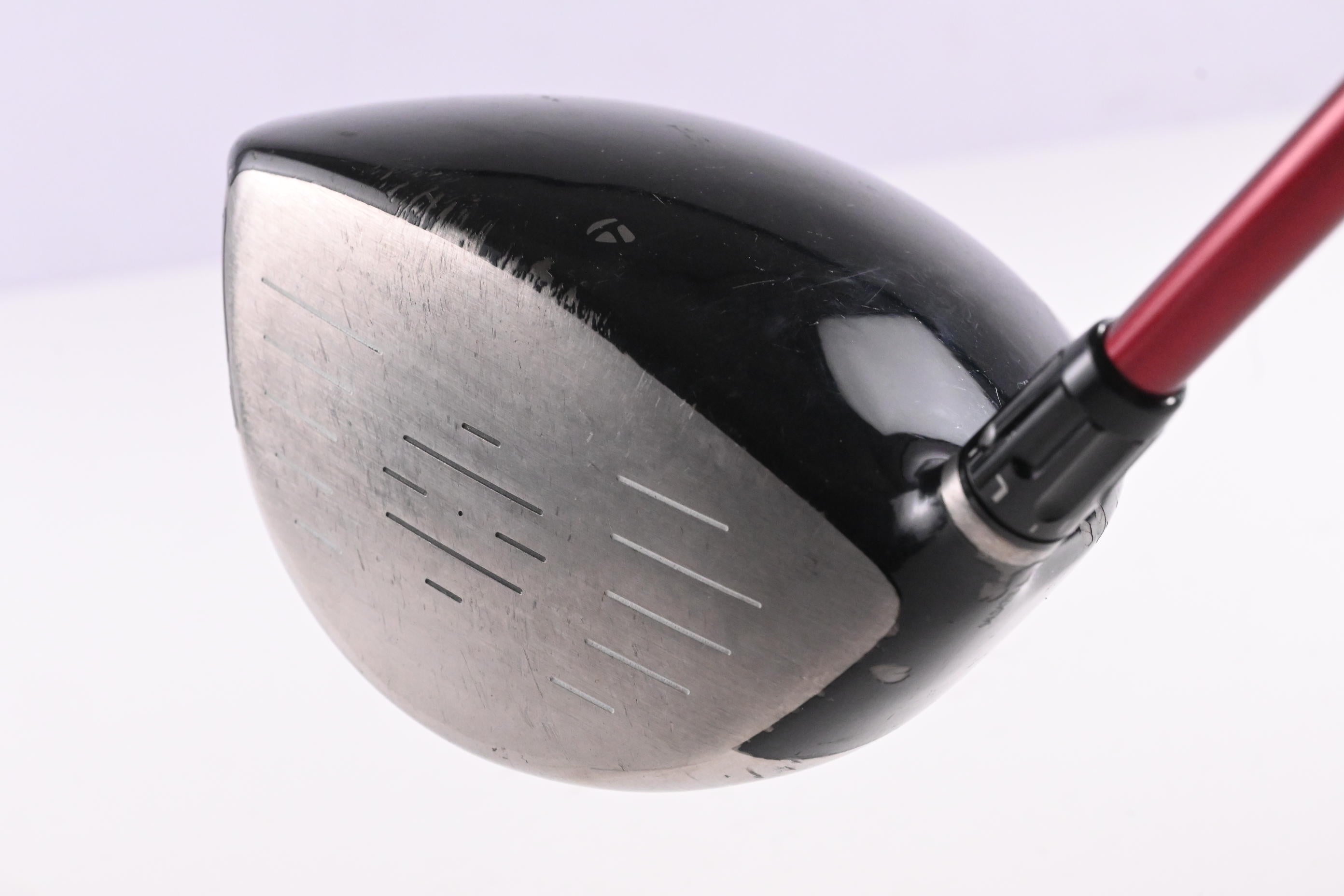 Taylormade R9 460 Driver / 10.5 Degree / Stiff Flex Fujikura Motore 65 Shaft