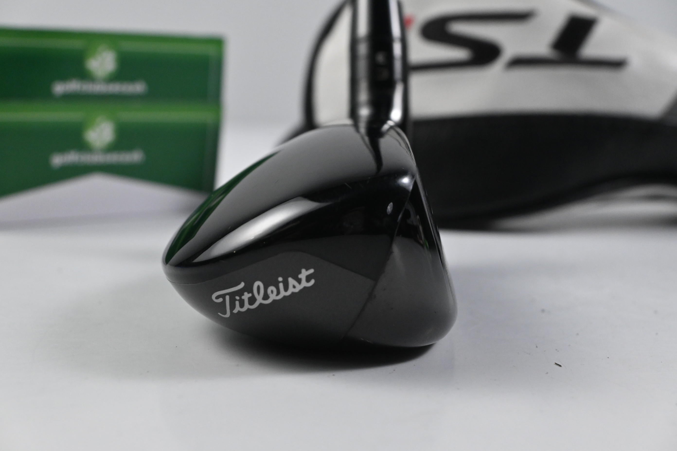 Titleist TSi3 #2 Hybrid / 18 Degree / Regular Flex Hzrdus Black 80 Shaft