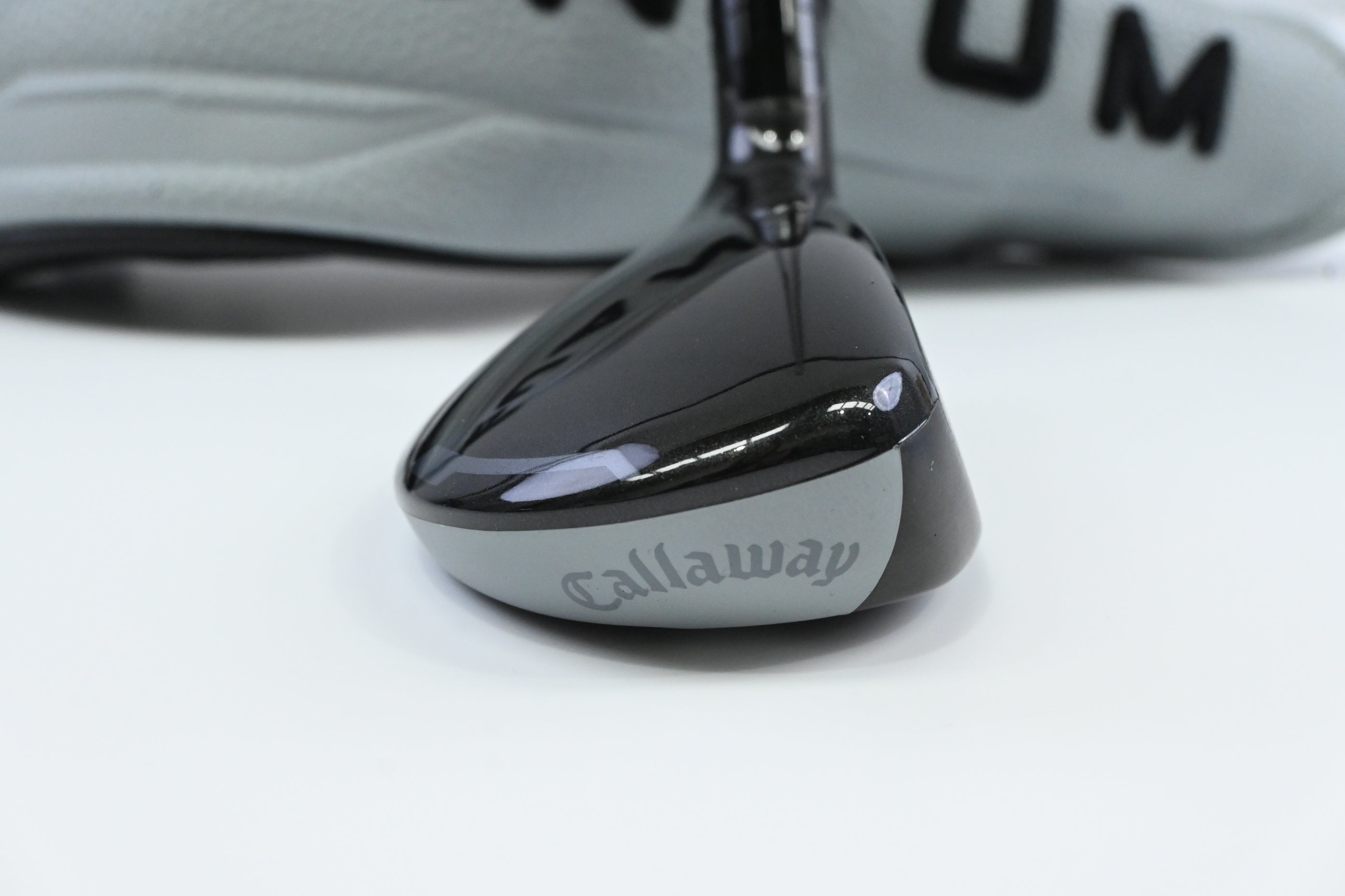Callaway Quantum Max #3 Hybrid / 19 Degree / Stiff Flex Denali Frost Silver 70