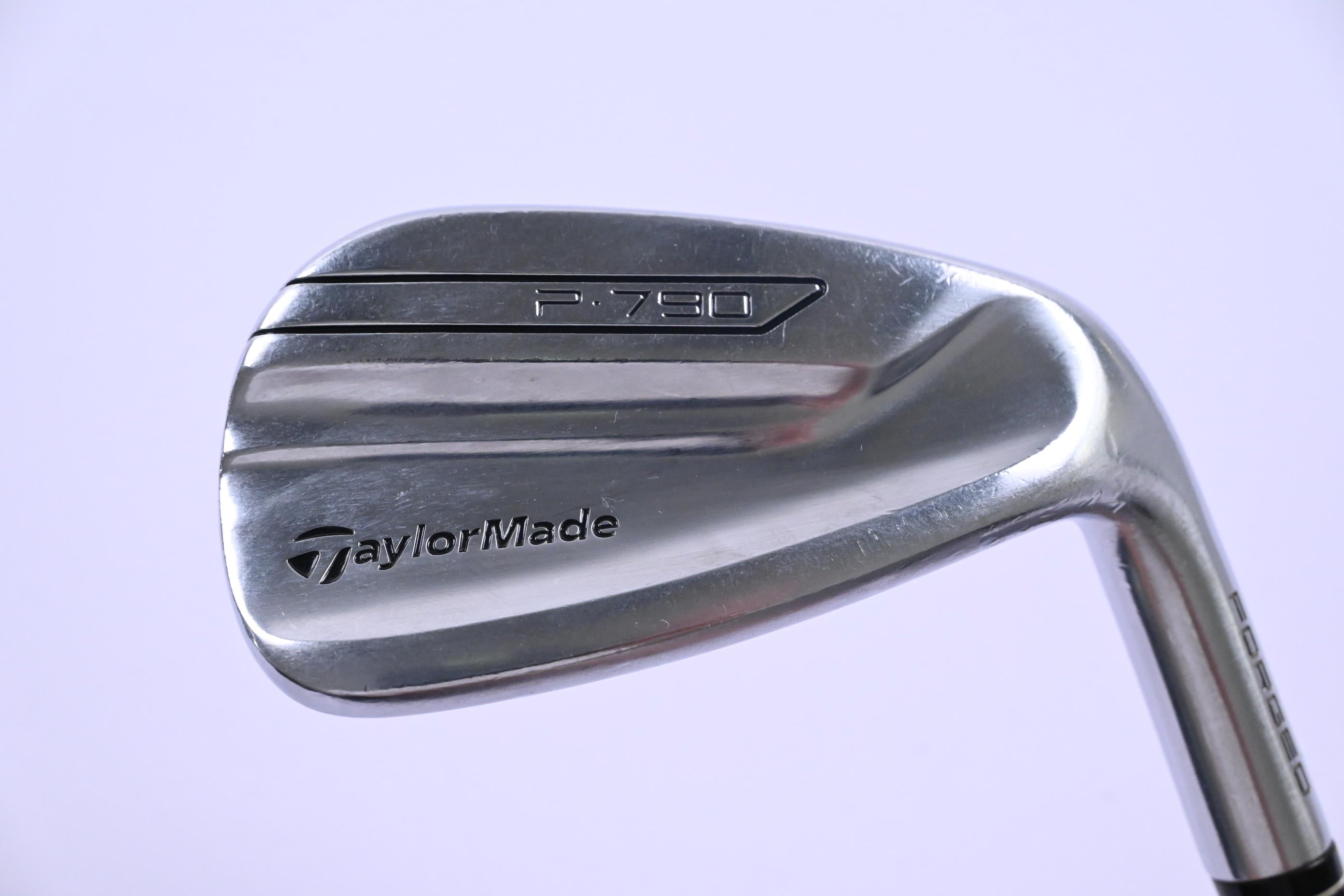 Taylormade P790 2017 #9 Iron / Regular Flex Dynamic Gold 105 R300 Shaft
