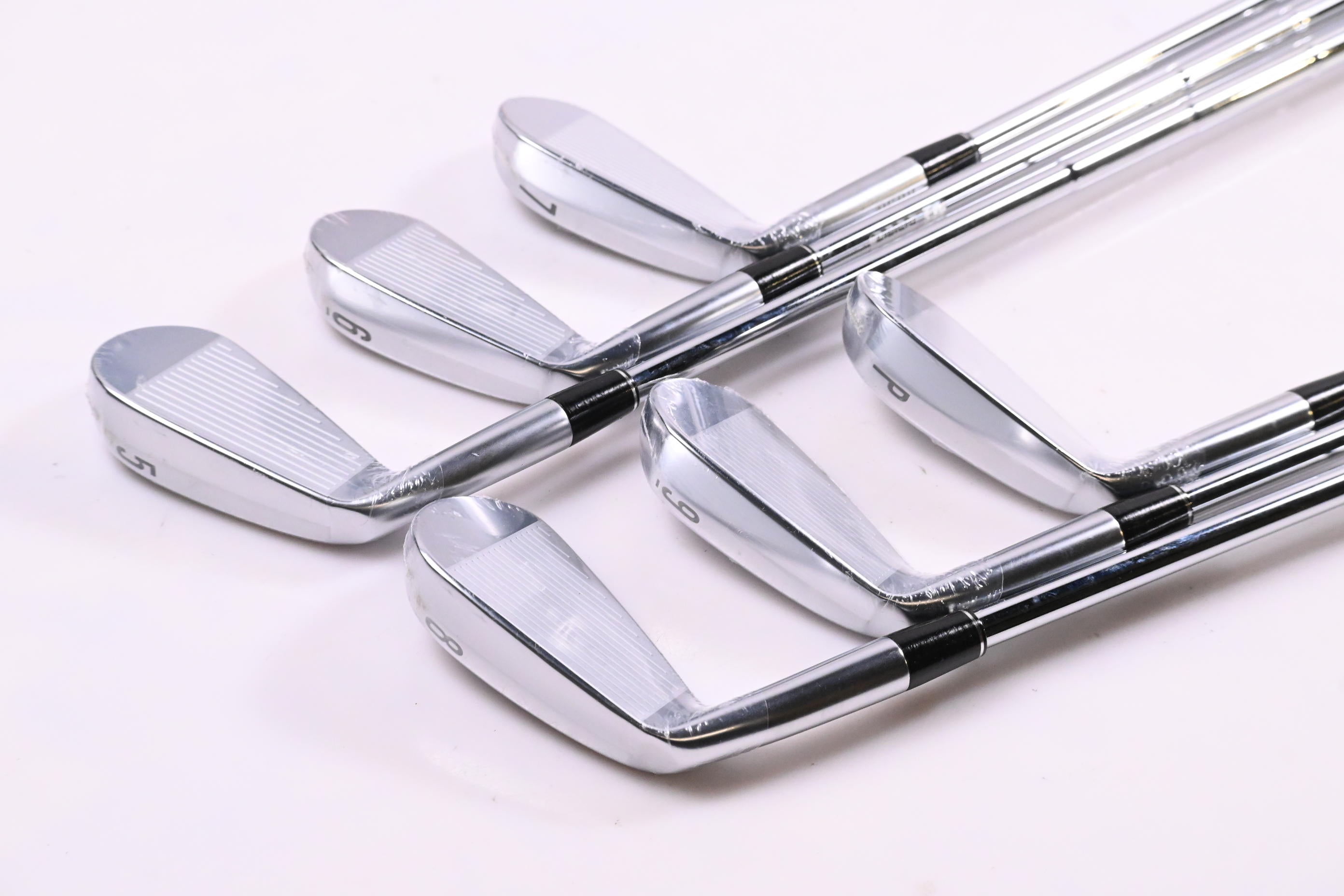 Srixon ZXI5 Irons / 5-PW / Stiff Flex Dynamic Gold Mid 115 S300 Shafts