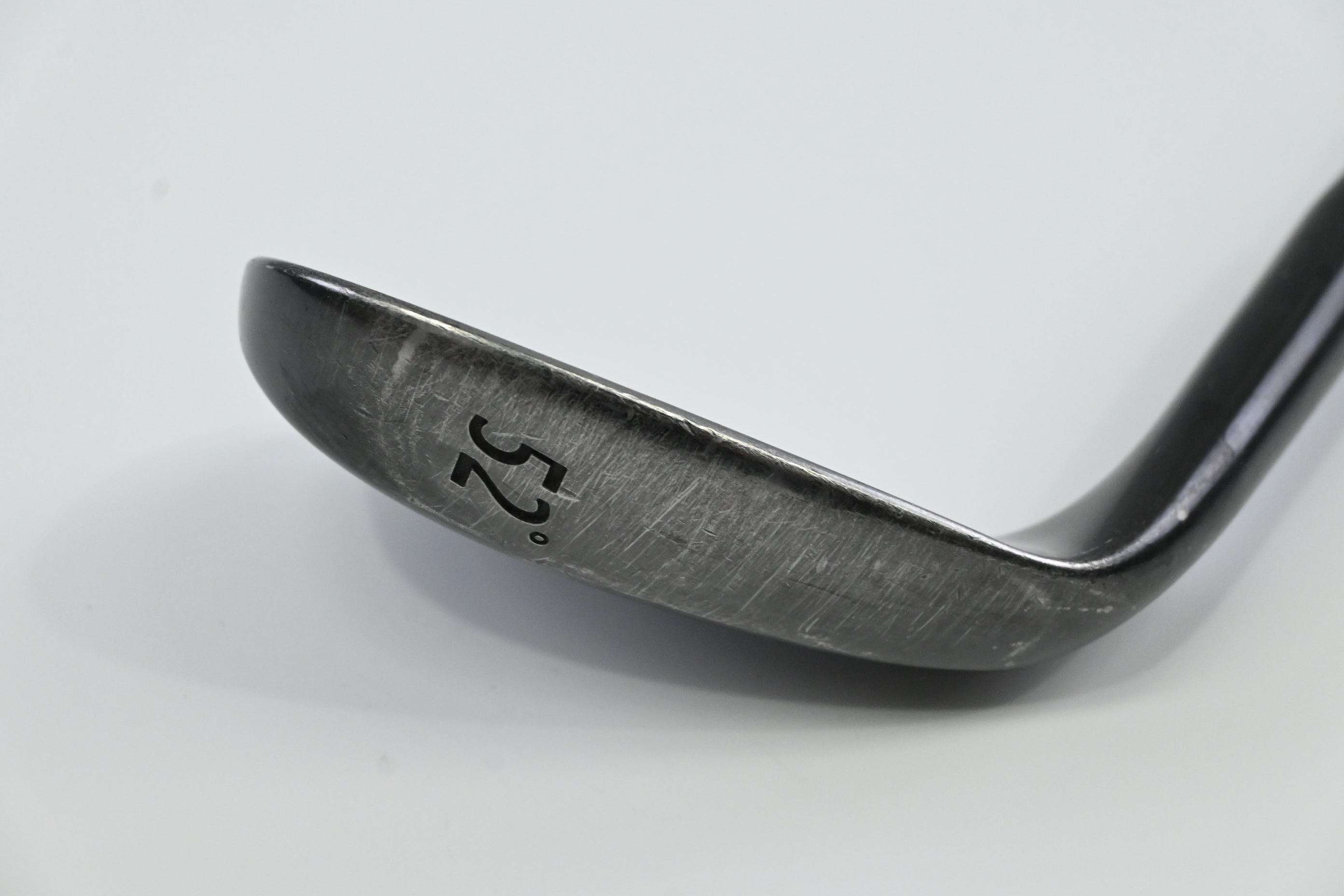Wilson TW9 Gap Wedge / 52 Degree / Wedge Flex Dynamic Gold