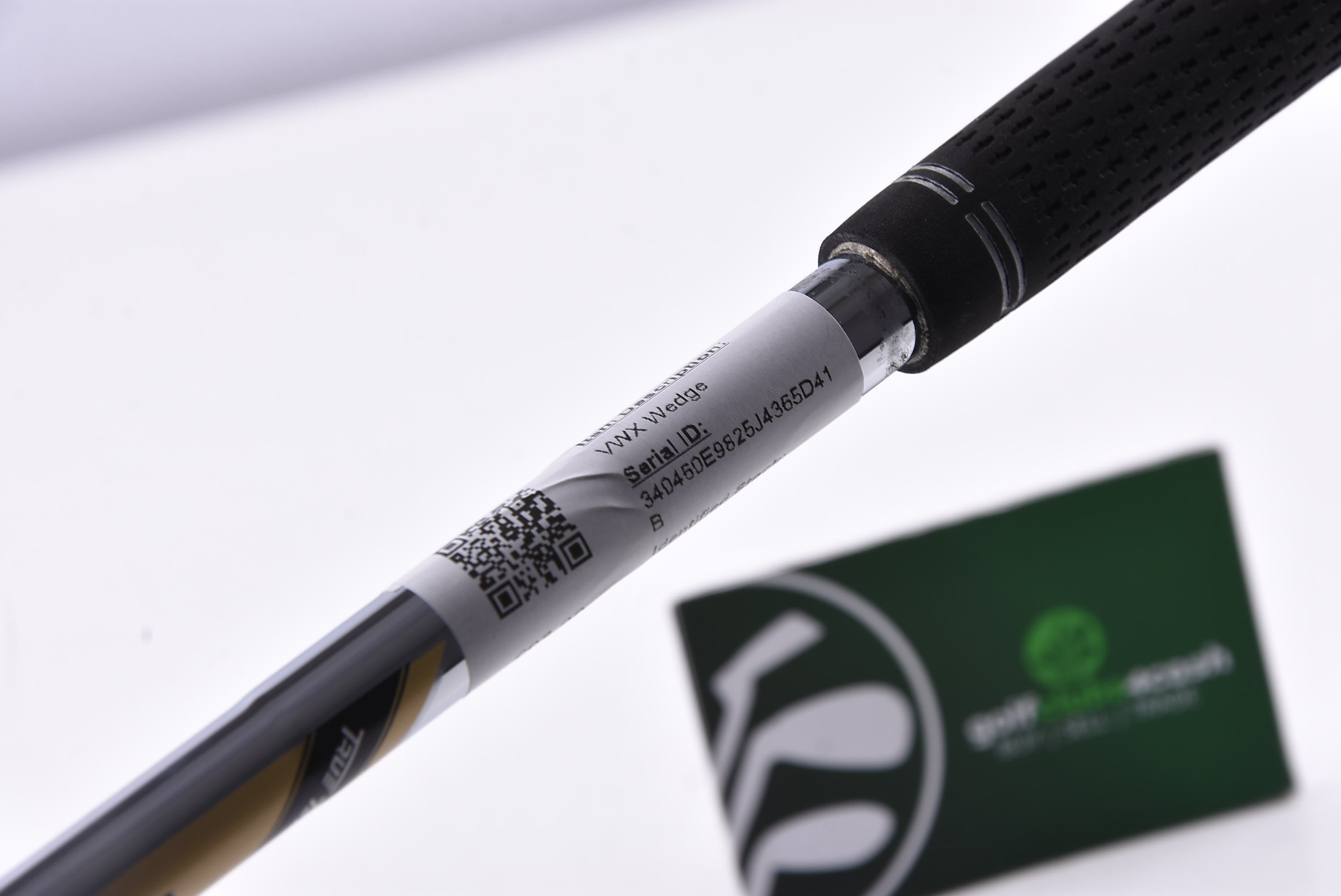 Vega VWX Gap Wedge / 52 Degree / Stiff Flex Dynamic Gold S400 Shaft