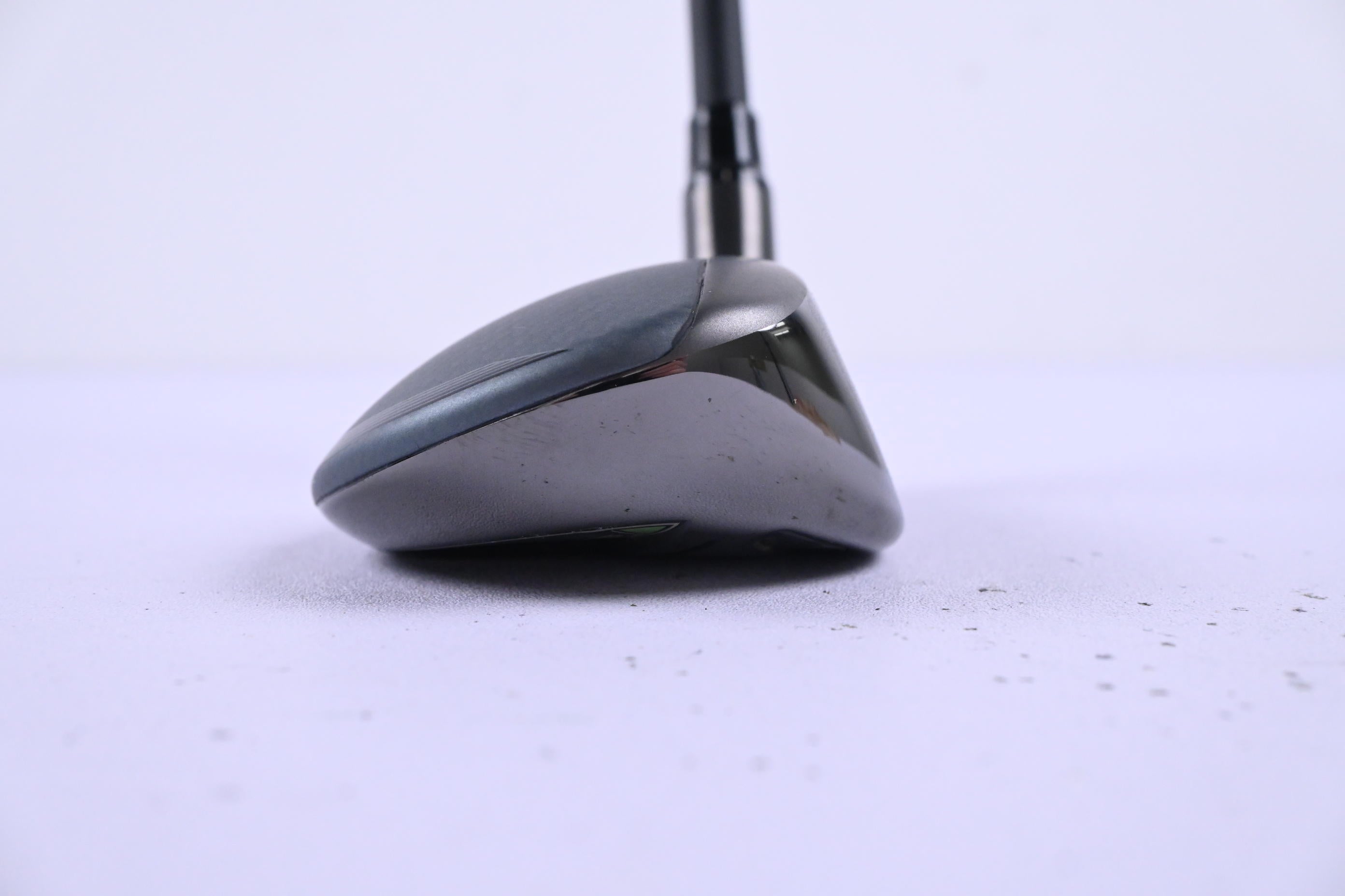 Taylormade Qi35 #4 Hybrid / 22 Degree / Stiff Flex Kai'li Darkwaves Blue 85