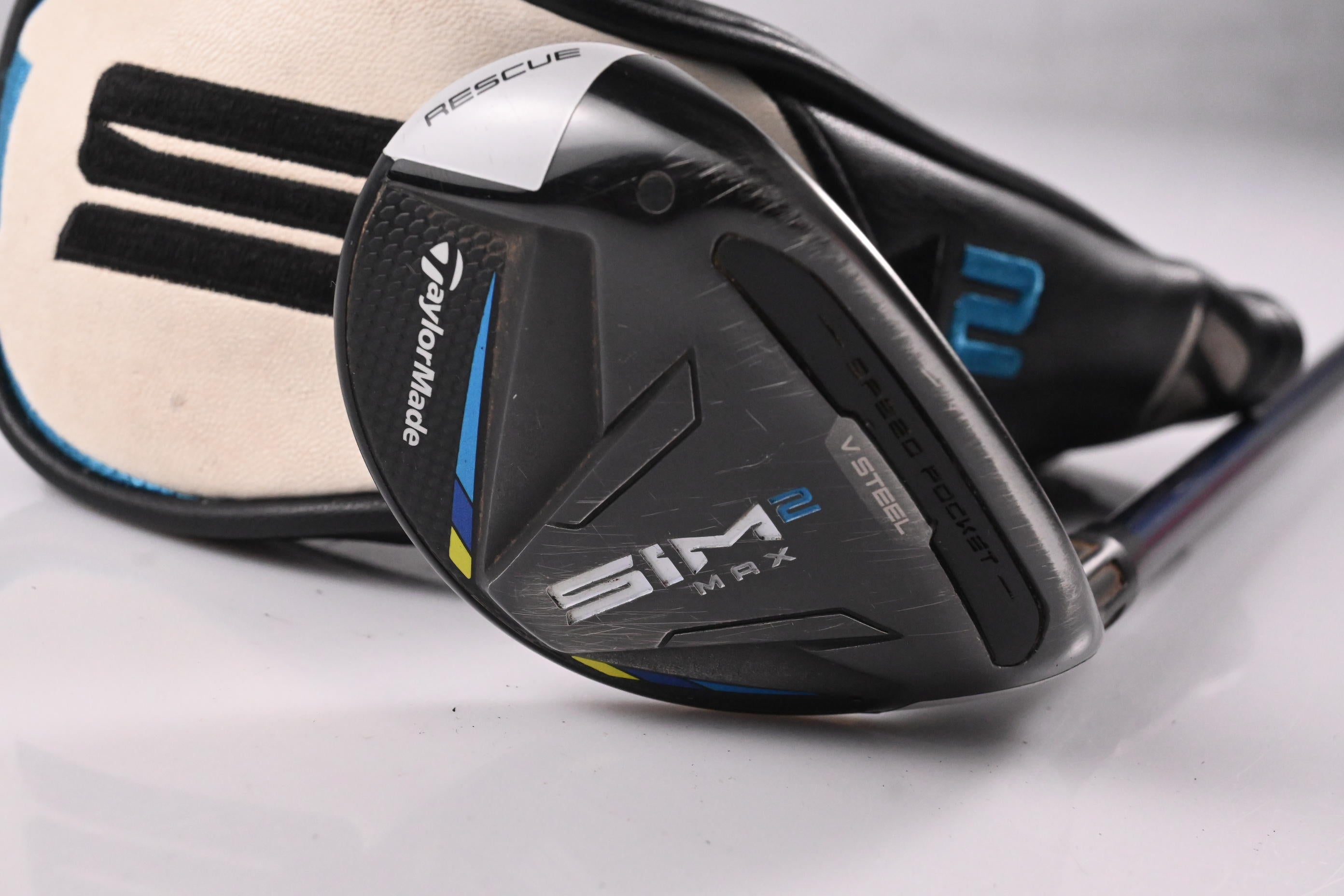 Taylormade SIM2 Max #6 Hybrid / 28 Degree / Regular Flex Ventus Blue 6 Shaft