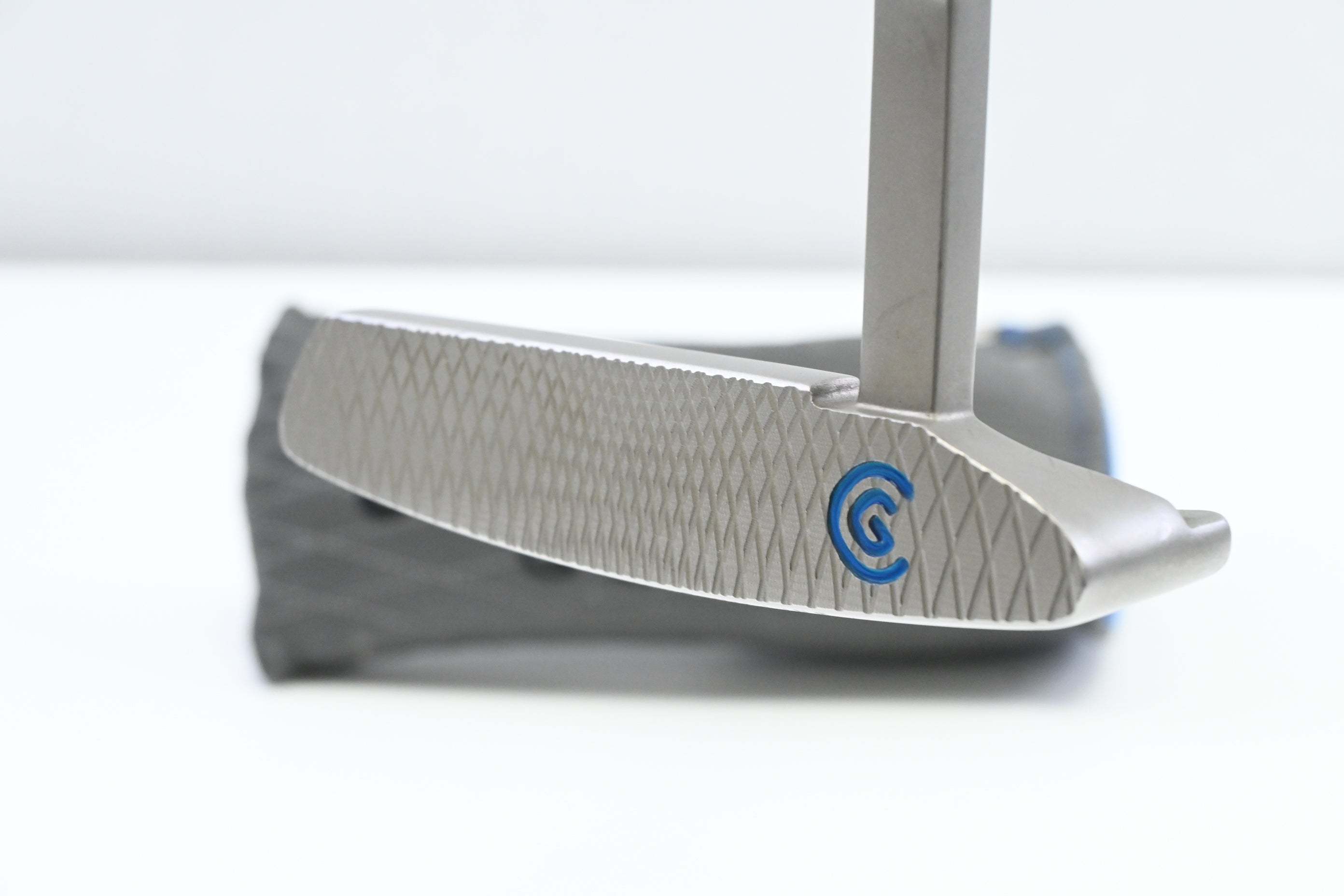 Cleveland Huntington Beach Soft 4 Putter / 34 Inch
