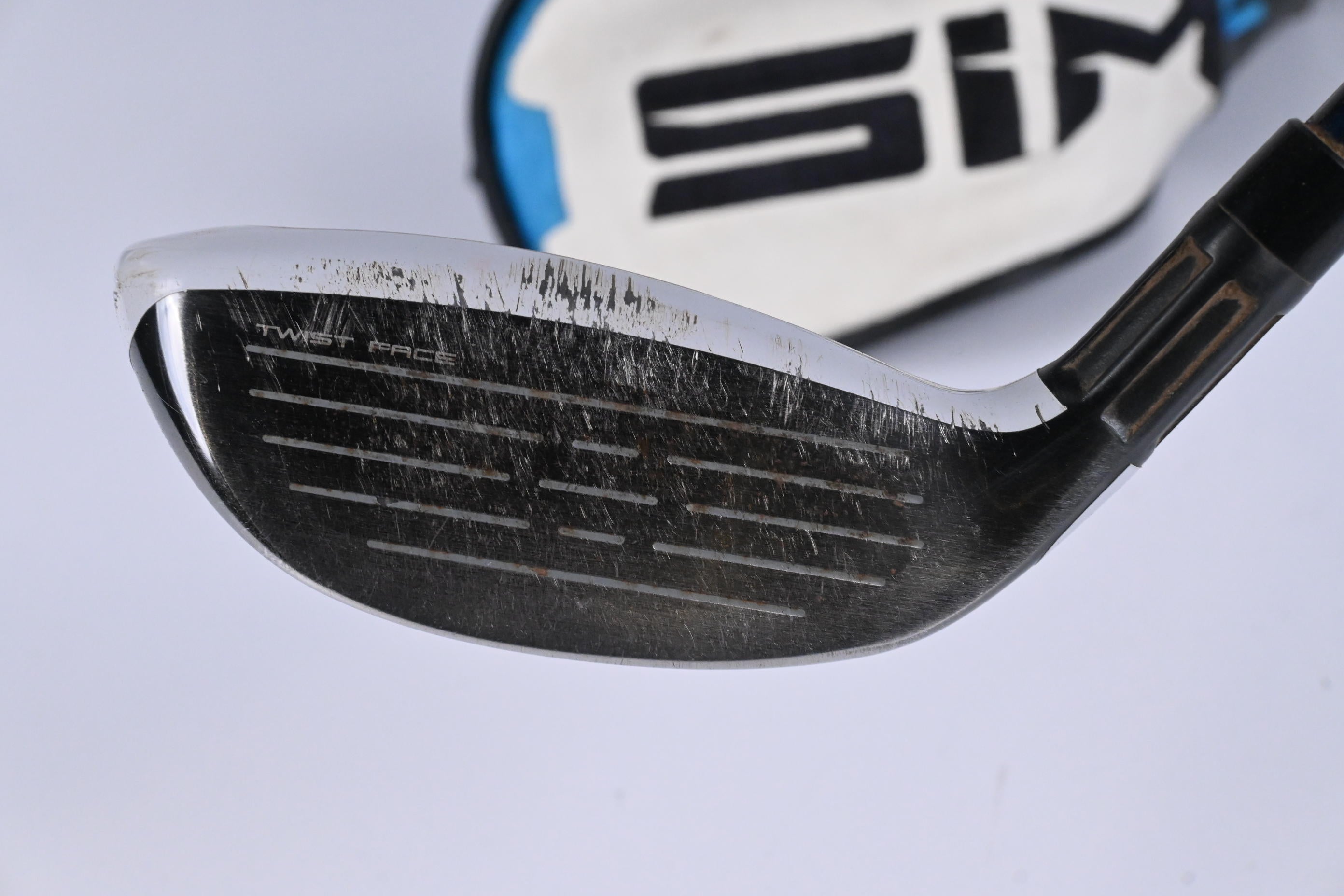 Taylormade SIM2 Max #3 Hybrid / 19 Degree / Regular Flex Fujikura Ventus Blue 6