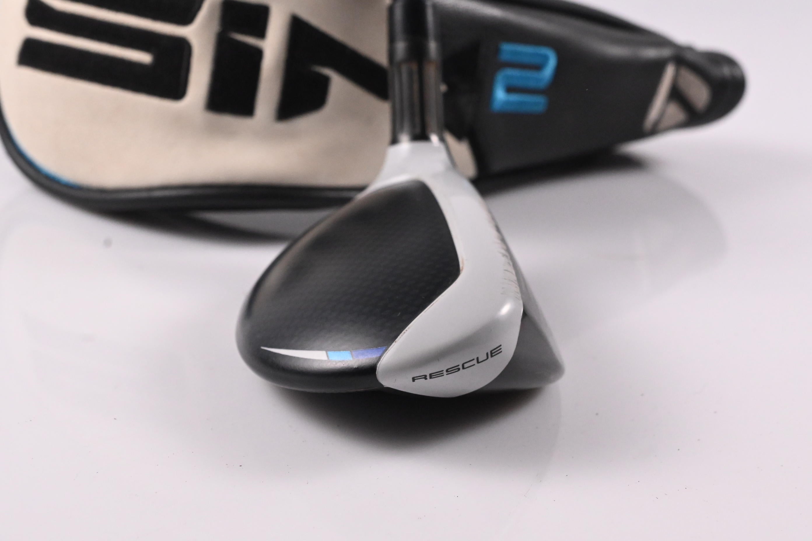 Taylormade SIM2 Max #6 Hybrid / 28 Degree / Regular Flex Ventus Blue 6 Shaft