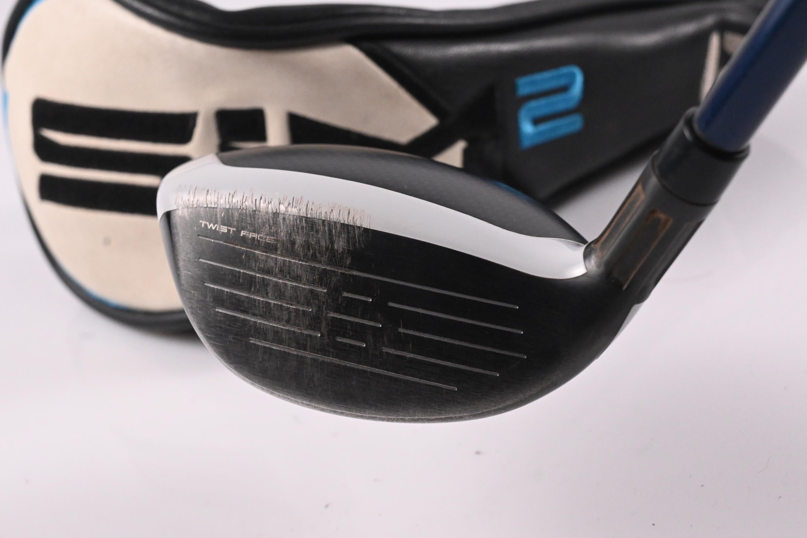 Taylormade SIM2 Max #6 Hybrid / 28 Degree / Regular Flex Ventus Blue 6 Shaft
