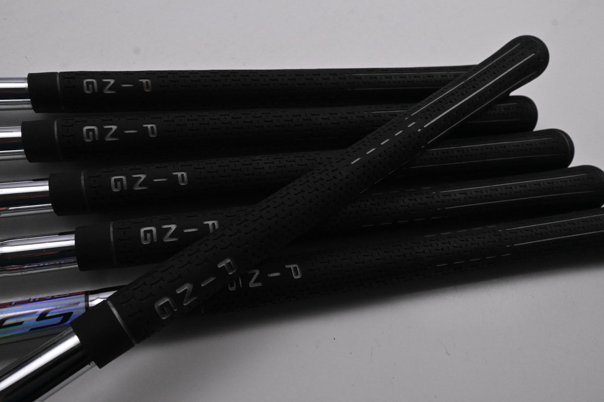 Ping G25 Irons / 5-PW / Black Dot / Regular Flex Ping CFS Shafts