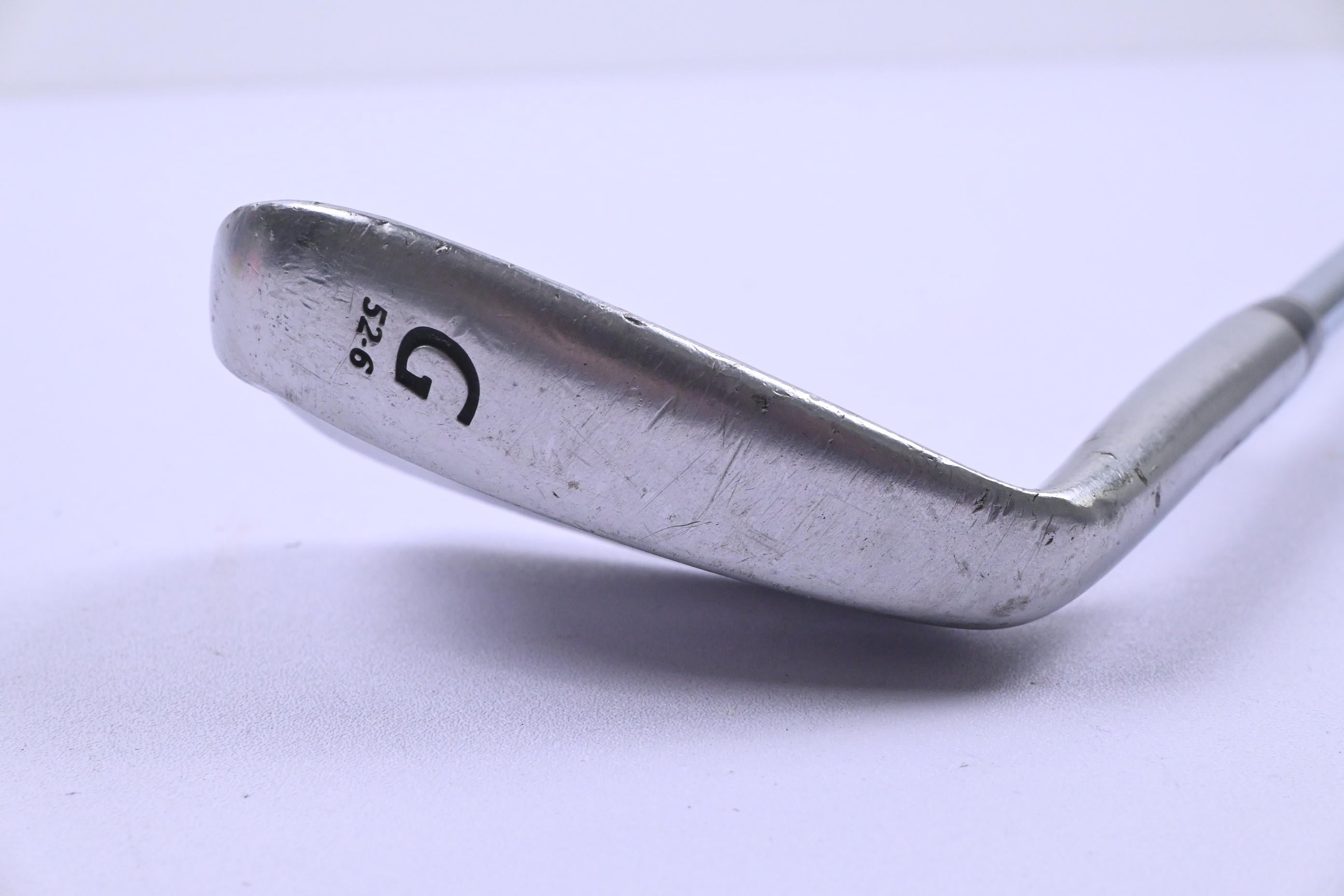 Wilson TW5 Gap Wedge / 52 Degree / Wedge Flex Dynamic Gold Shaft