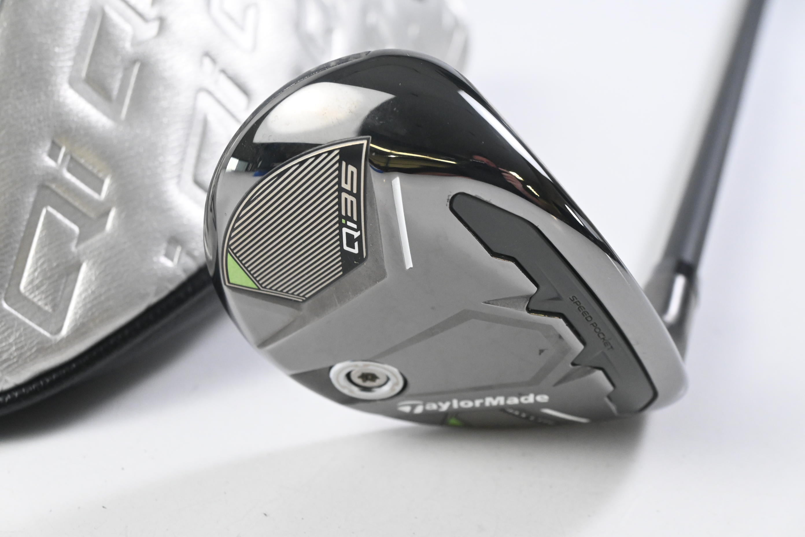 Taylormade Qi35 Max Lite #5 Hybrid / 27 Degree / Senior Flex Vanquish 5 Shaft