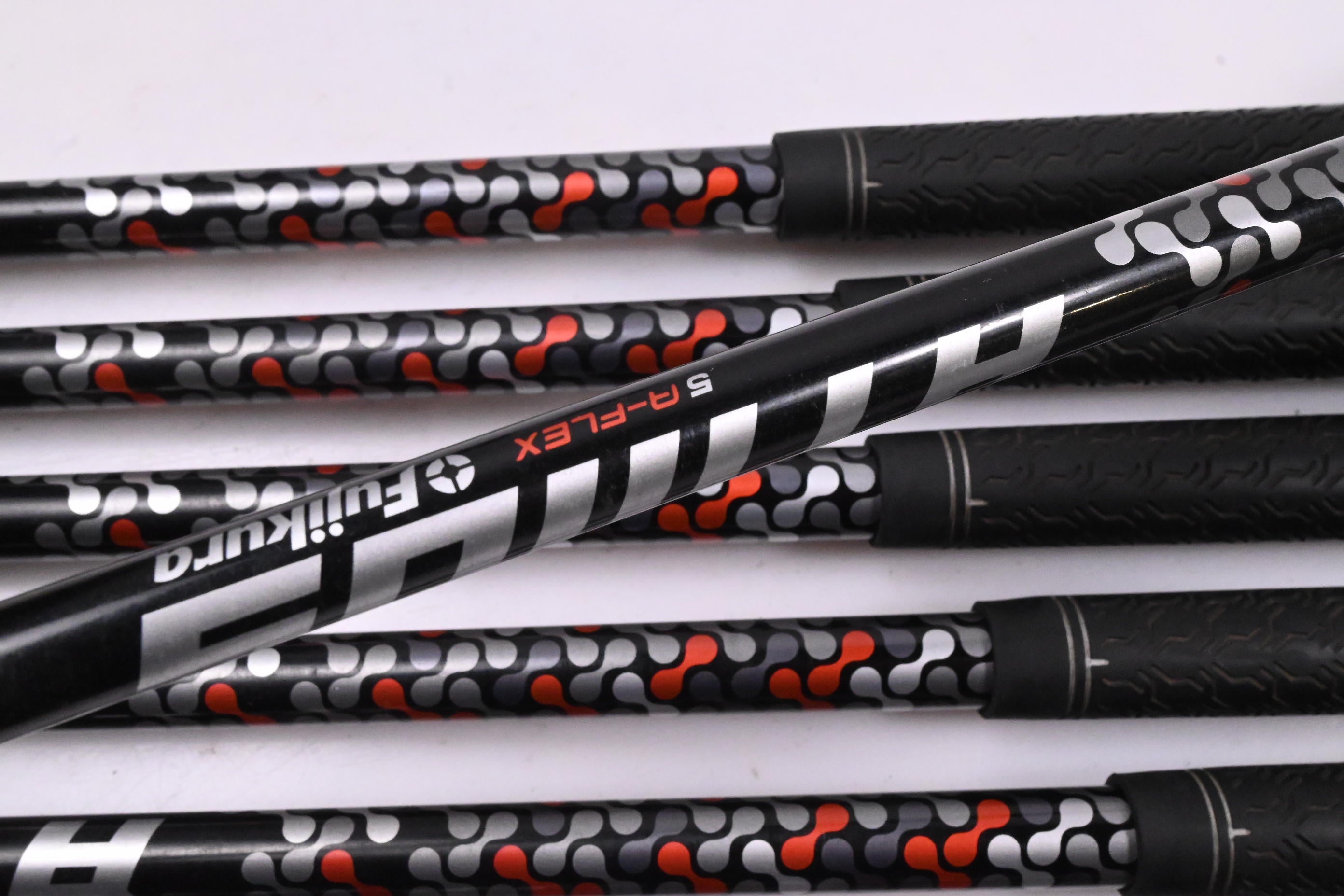 Taylormade M6 Irons / 5-PW+SW / Senior Flex Fujikura Atmos Orange 5 Shafts